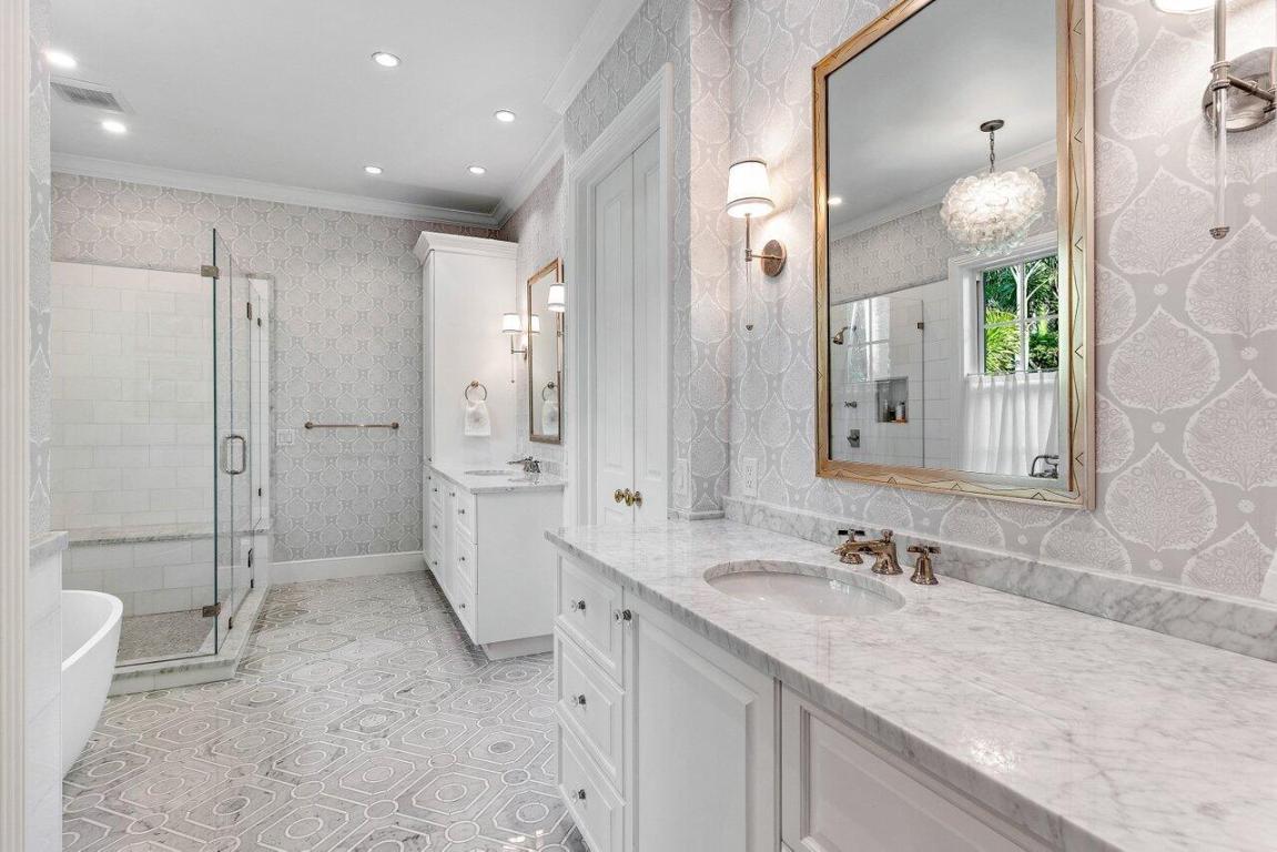 11 Driftwood Landing Road