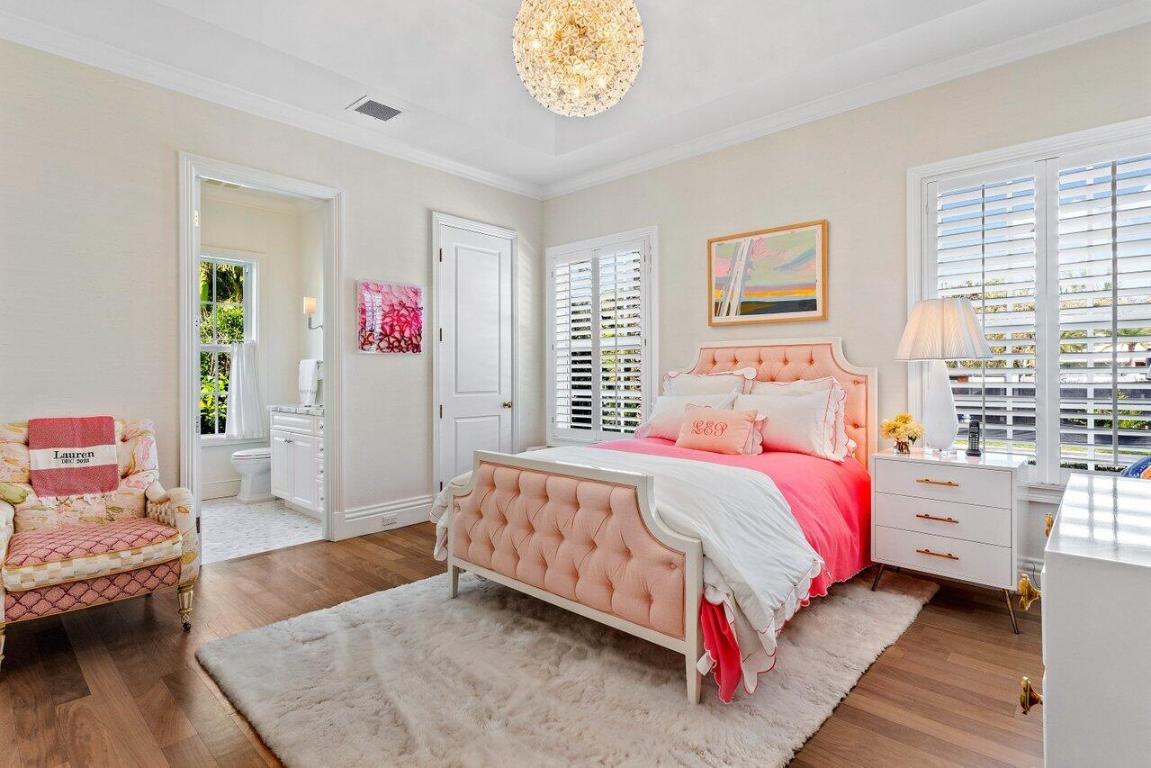 11 Driftwood Landing Road