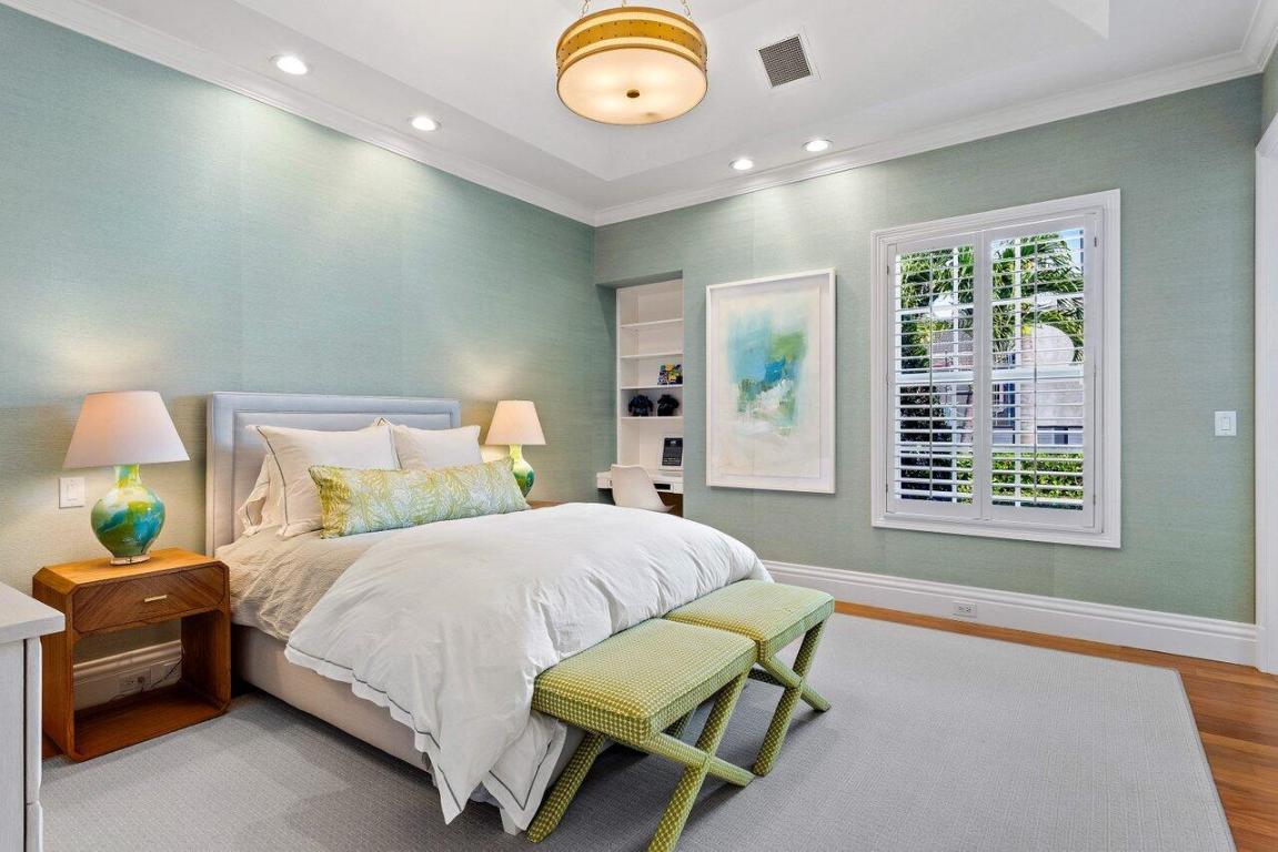 11 Driftwood Landing Road