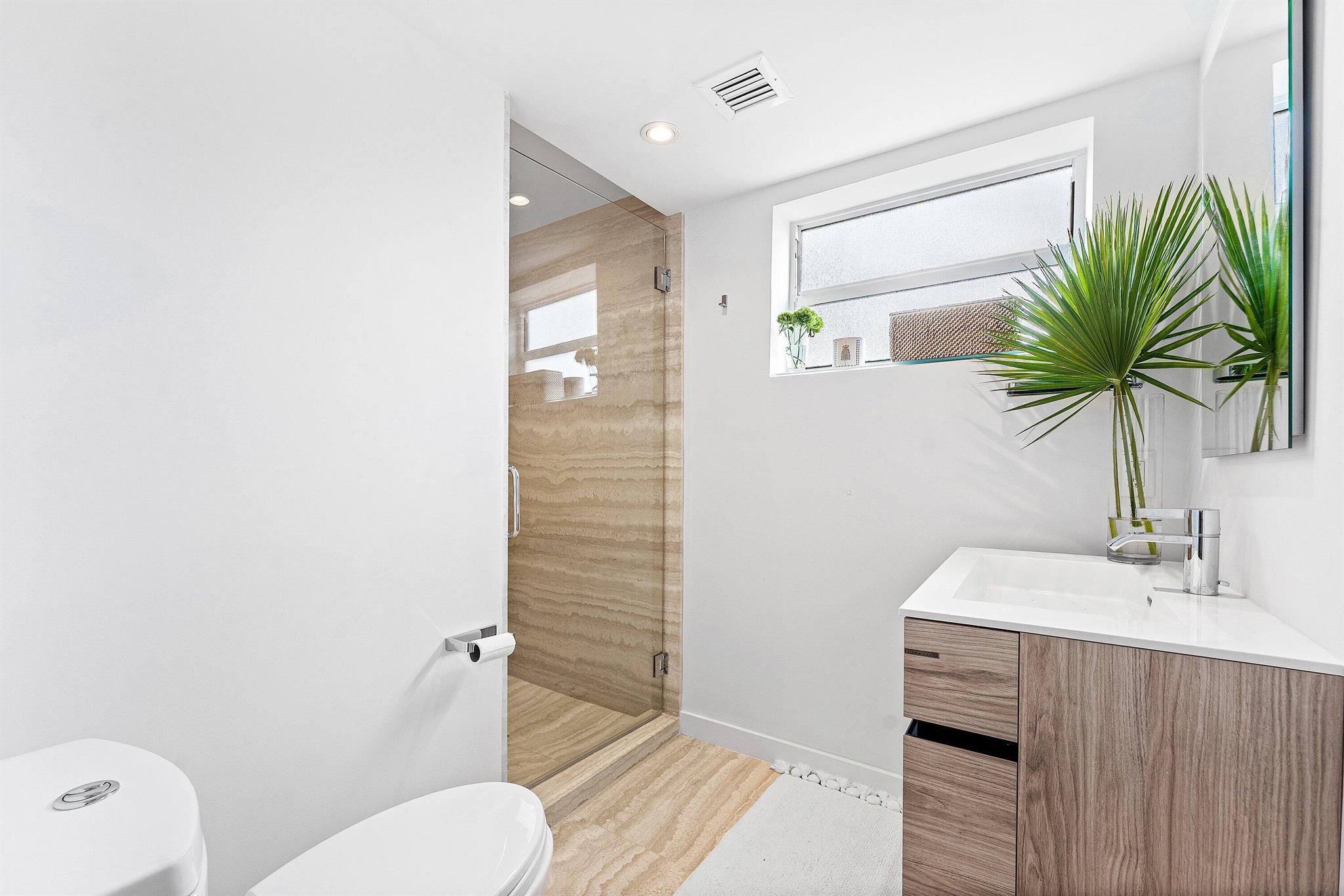 3951 N Ocean Boulevard 201