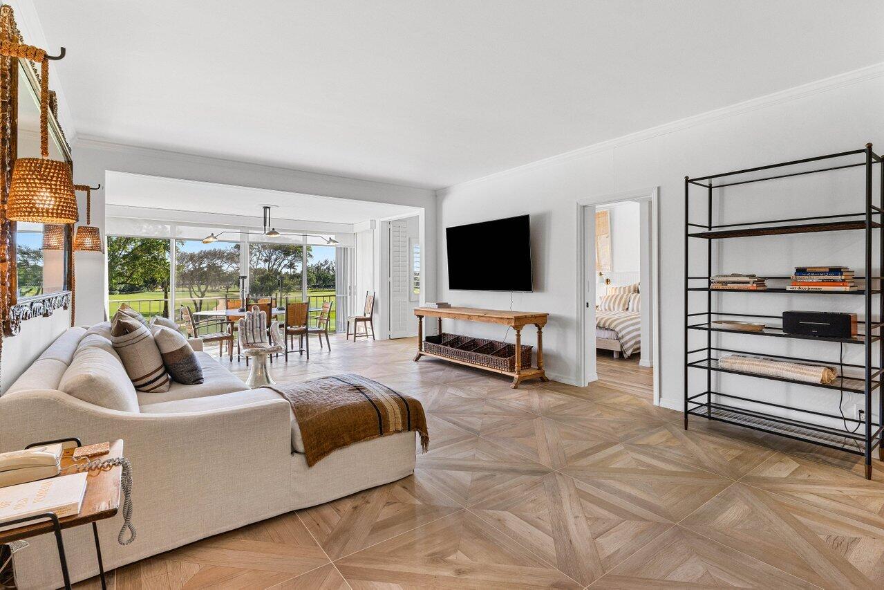 200 Little Club Road 10