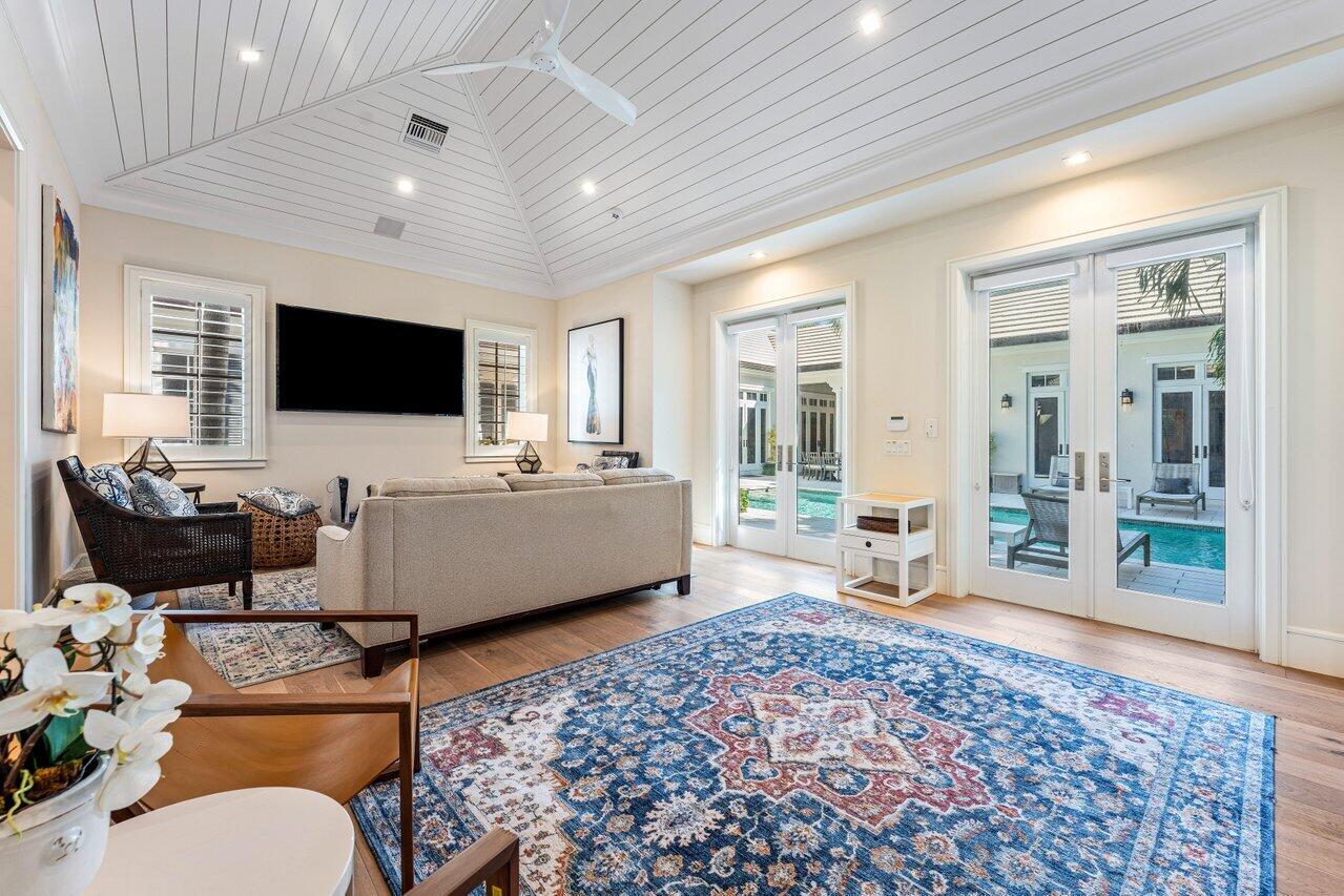 3424 N Ocean Boulevard