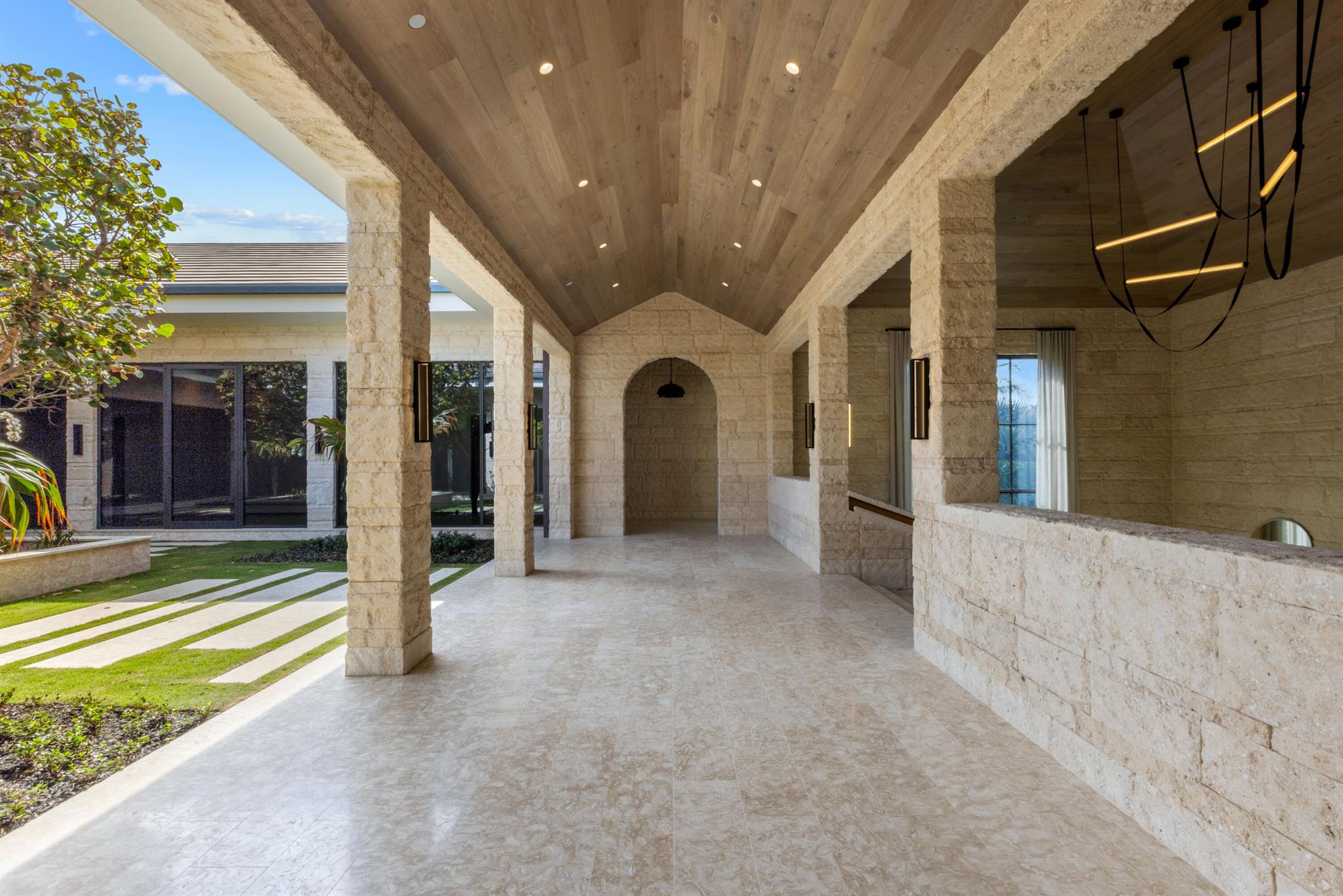 1160 S Ocean Boulevard