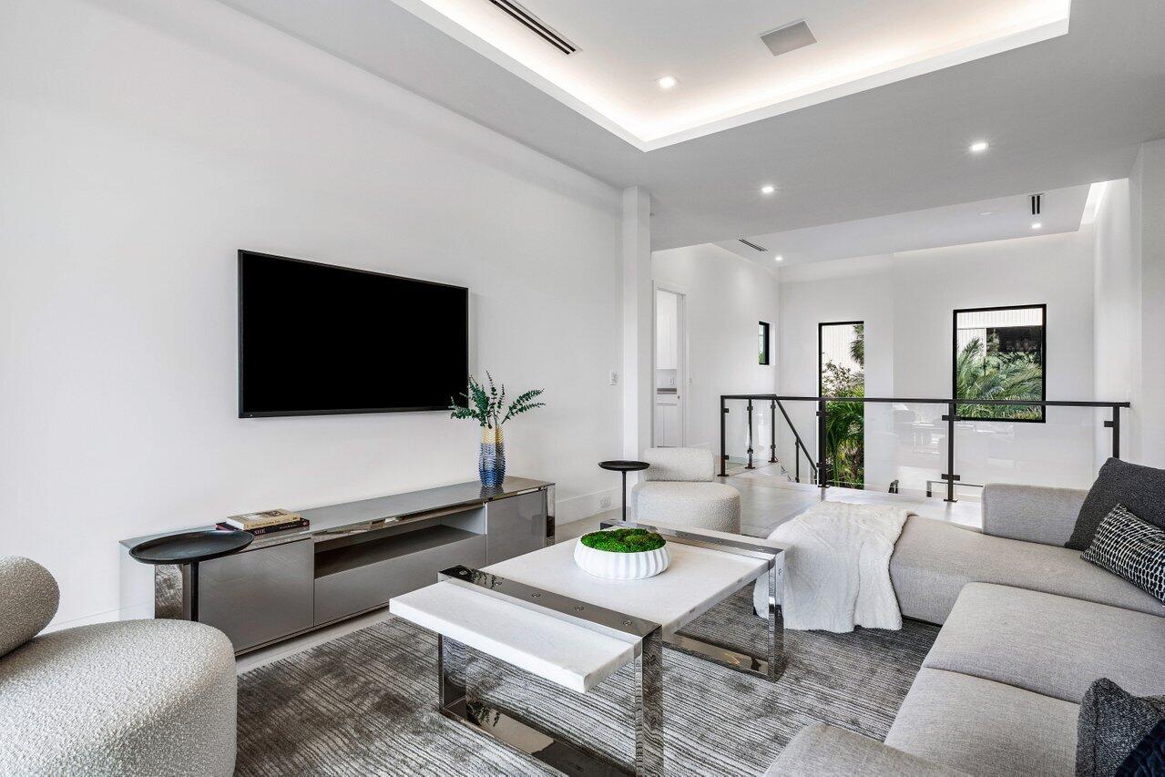 530 River Oak Lane Lane