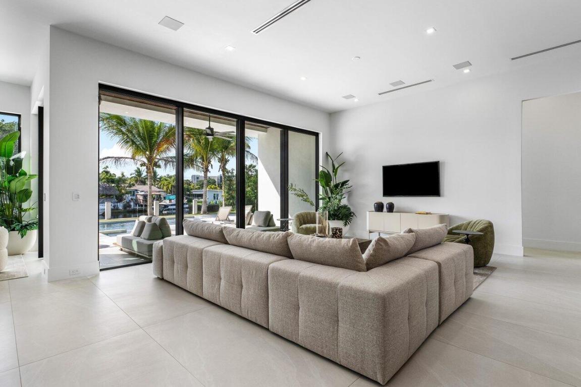 530 River Oak Lane Lane