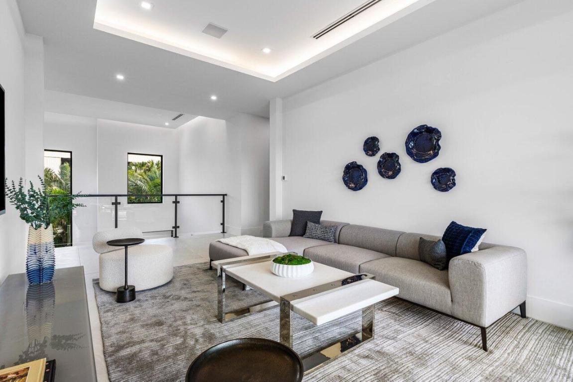 530 River Oak Lane Lane