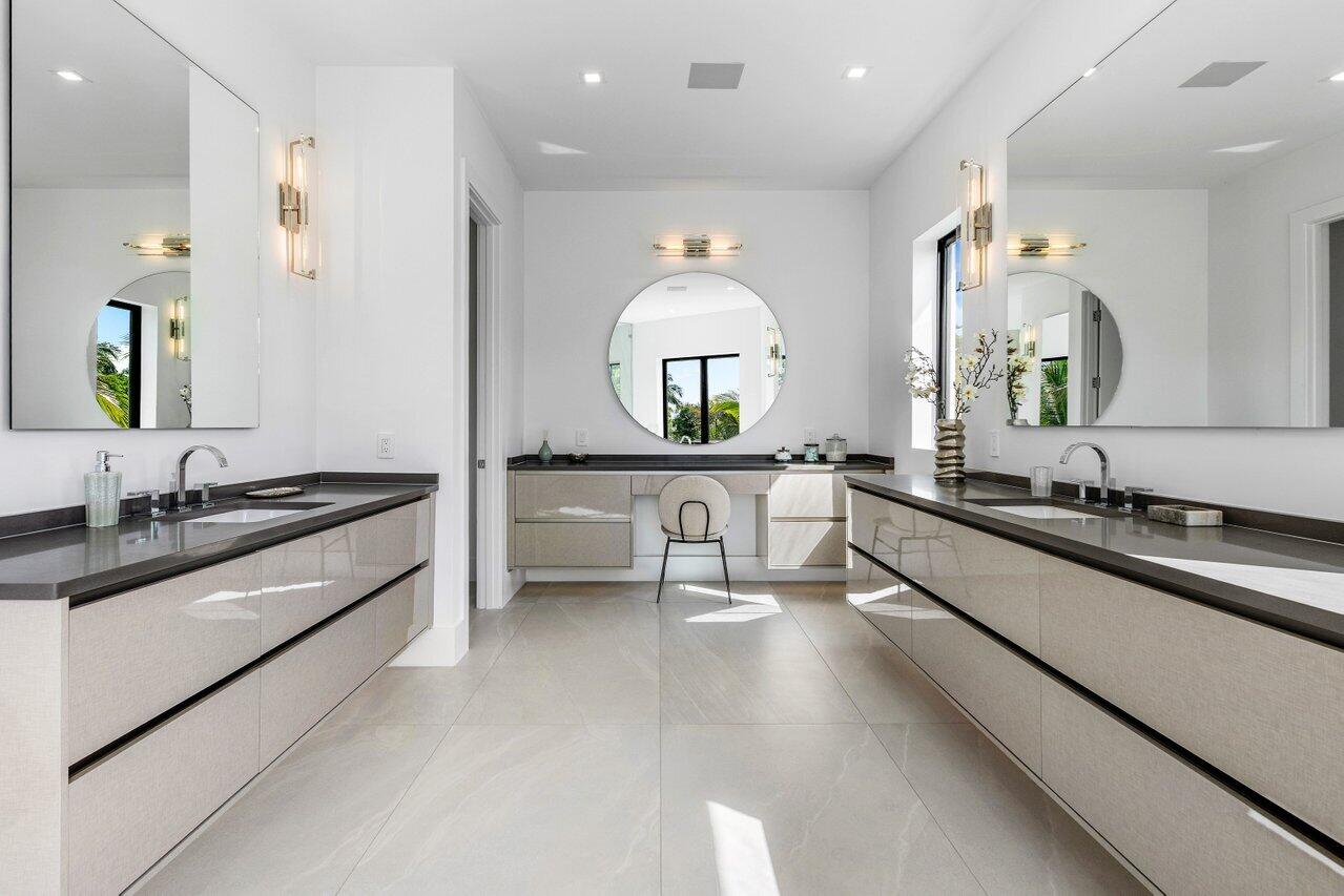 530 River Oak Lane Lane