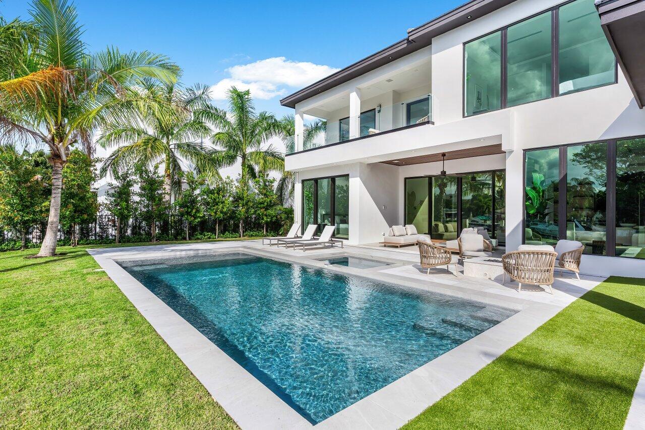 530 River Oak Lane Lane