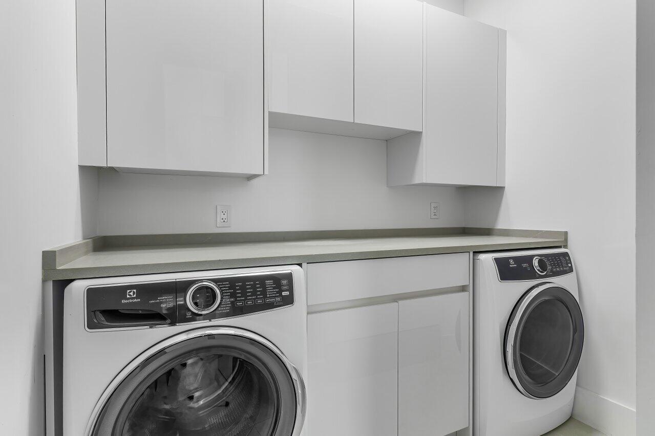 530 River Oak Lane Lane