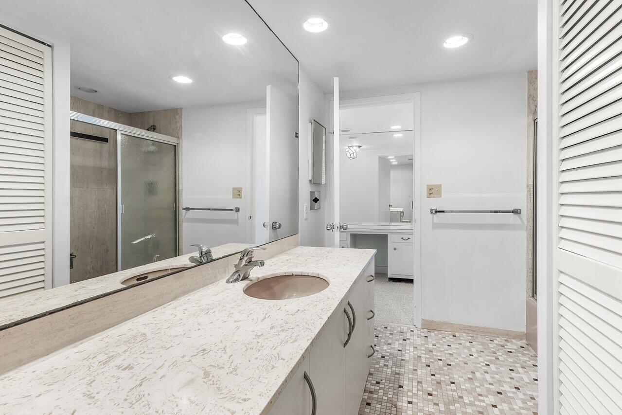 1225 S Ocean Boulevard 302