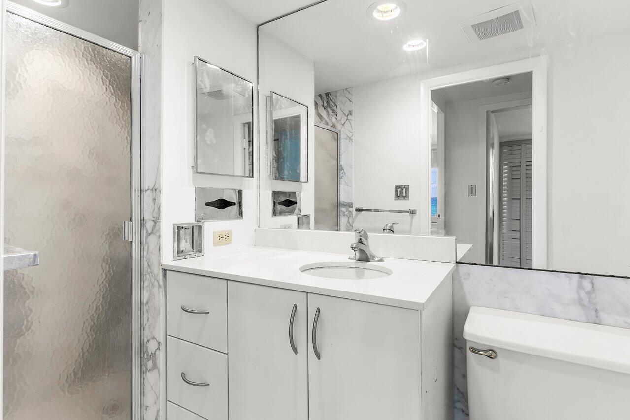 1225 S Ocean Boulevard 302