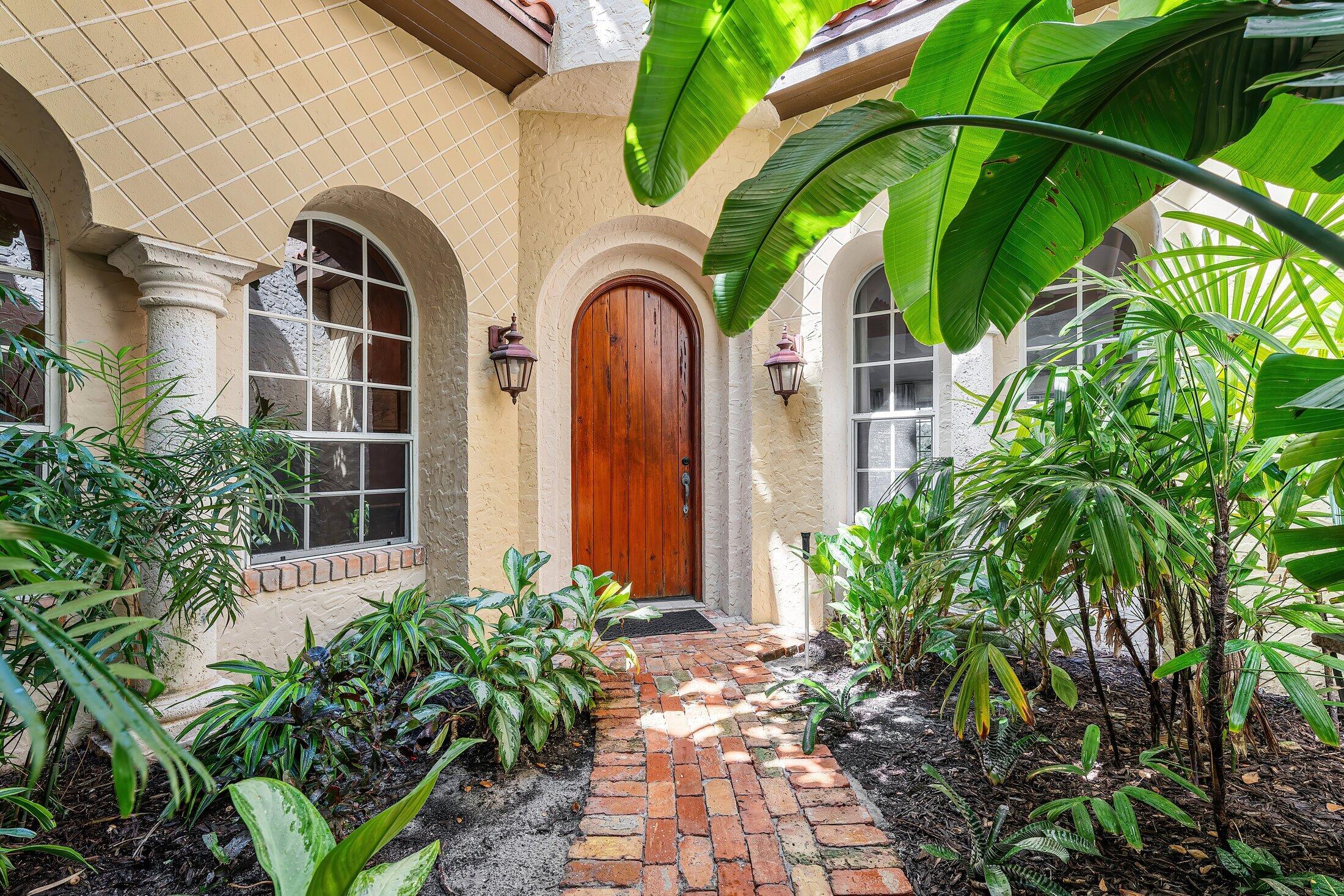 256 Venetian Drive