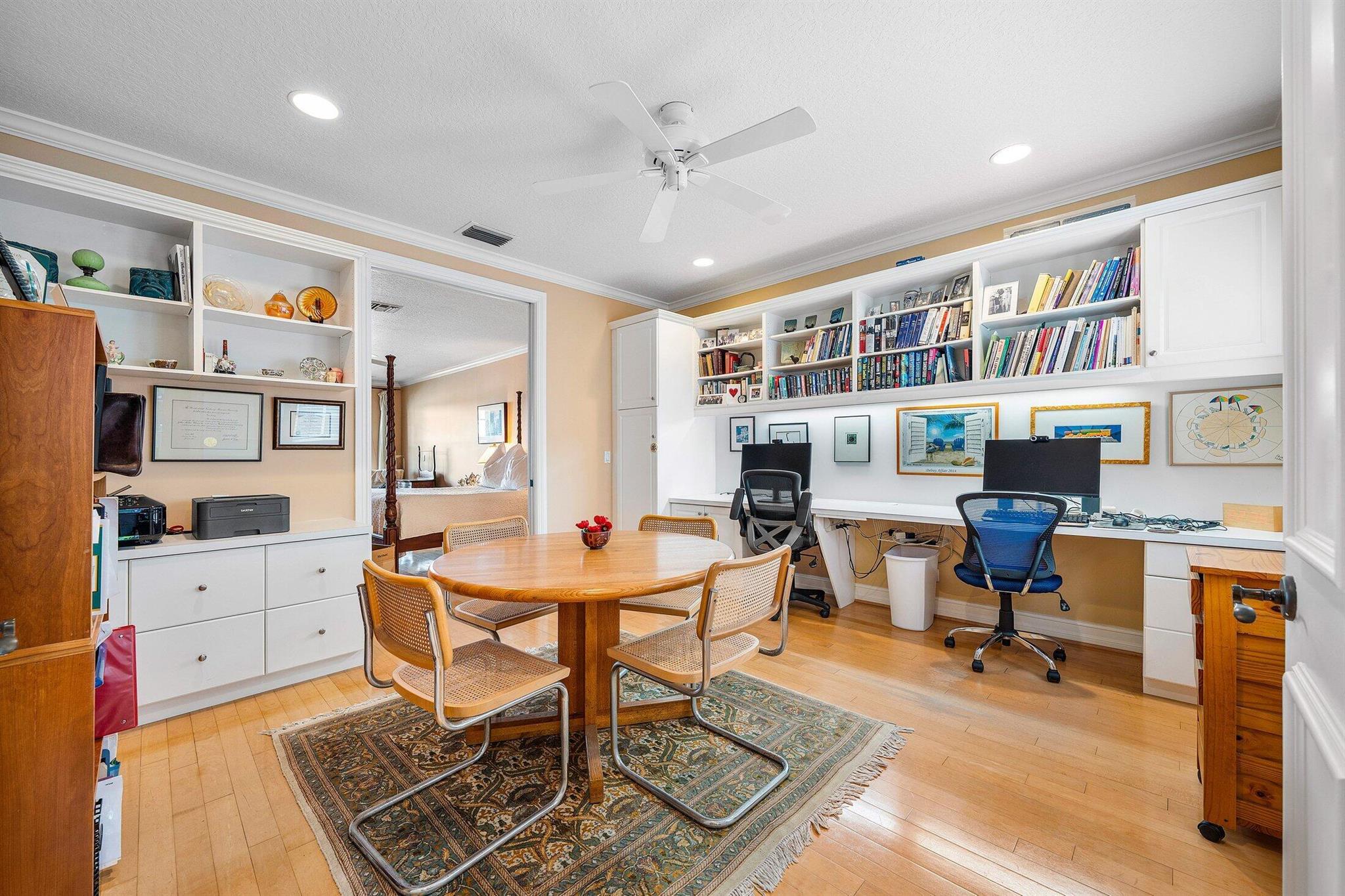 256 Venetian Drive