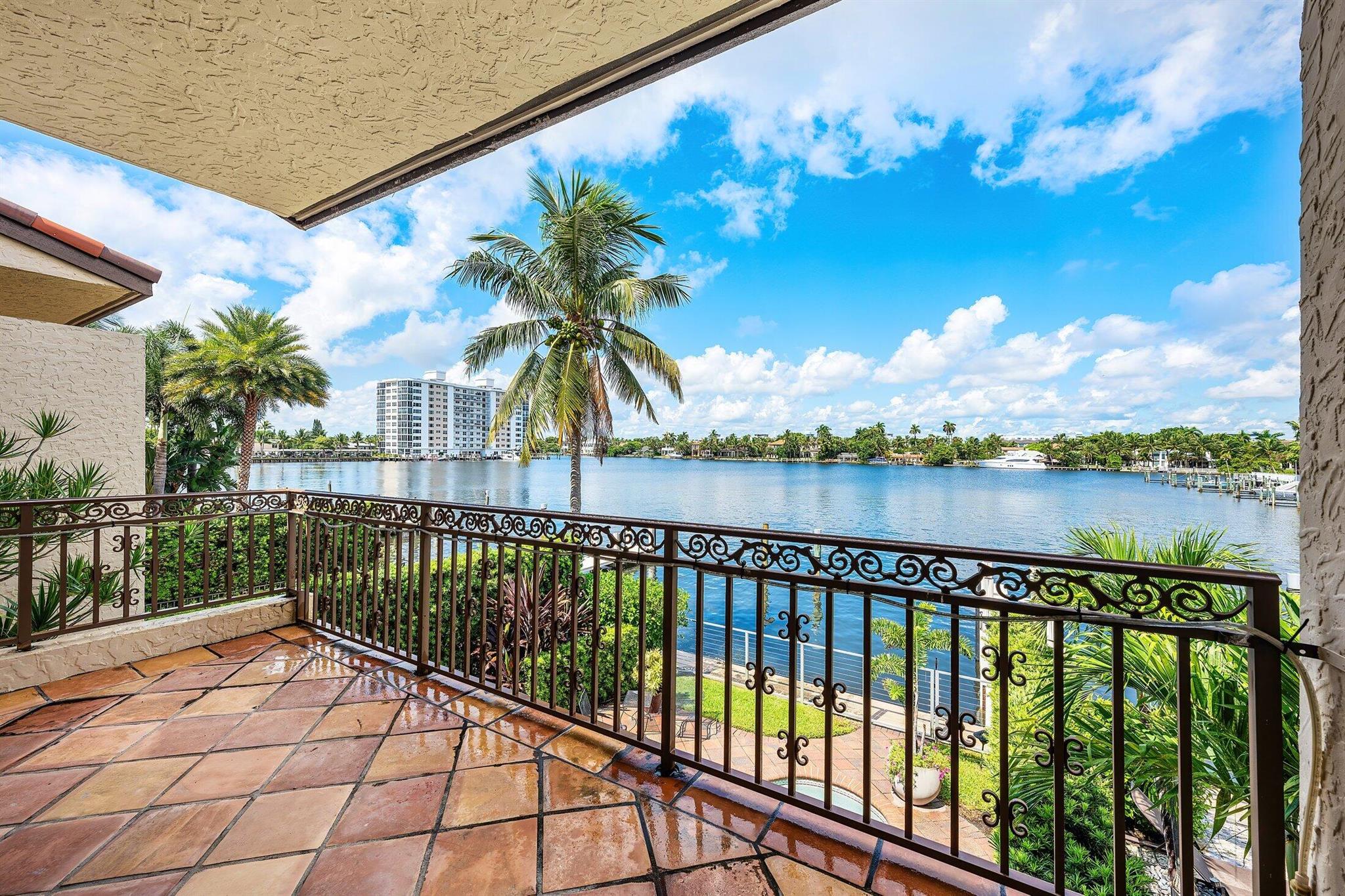 256 Venetian Drive