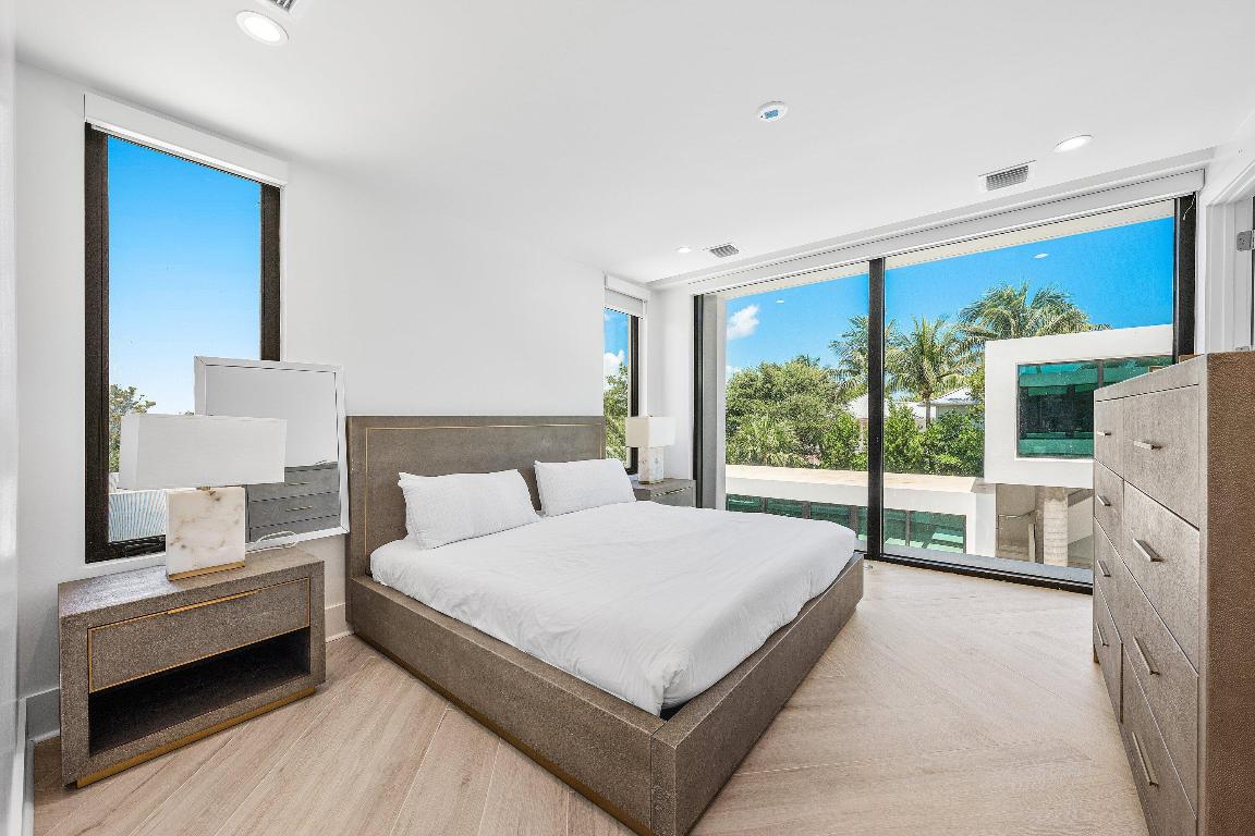 6273 N Ocean Boulevard