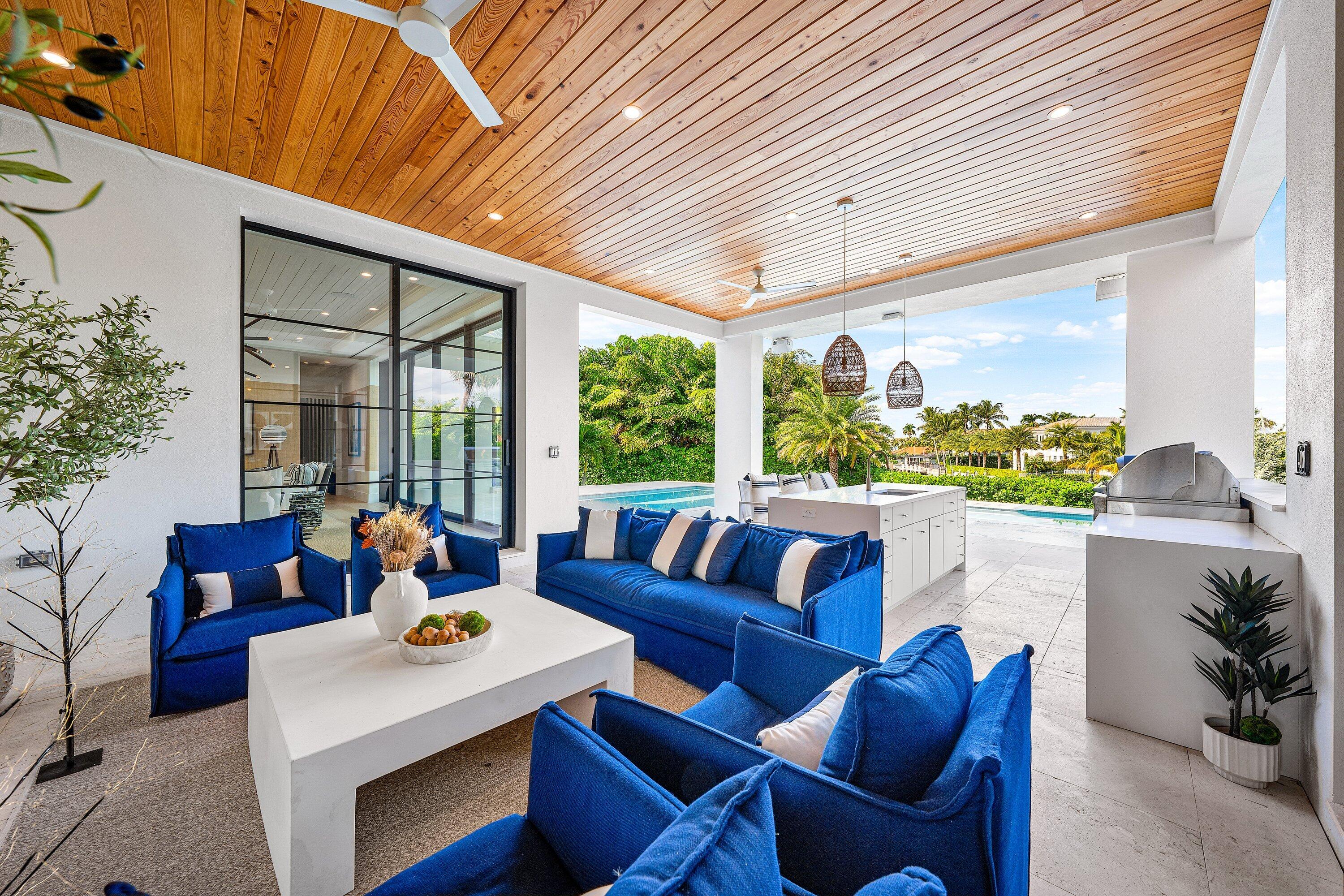 10 S Harbour Drive S