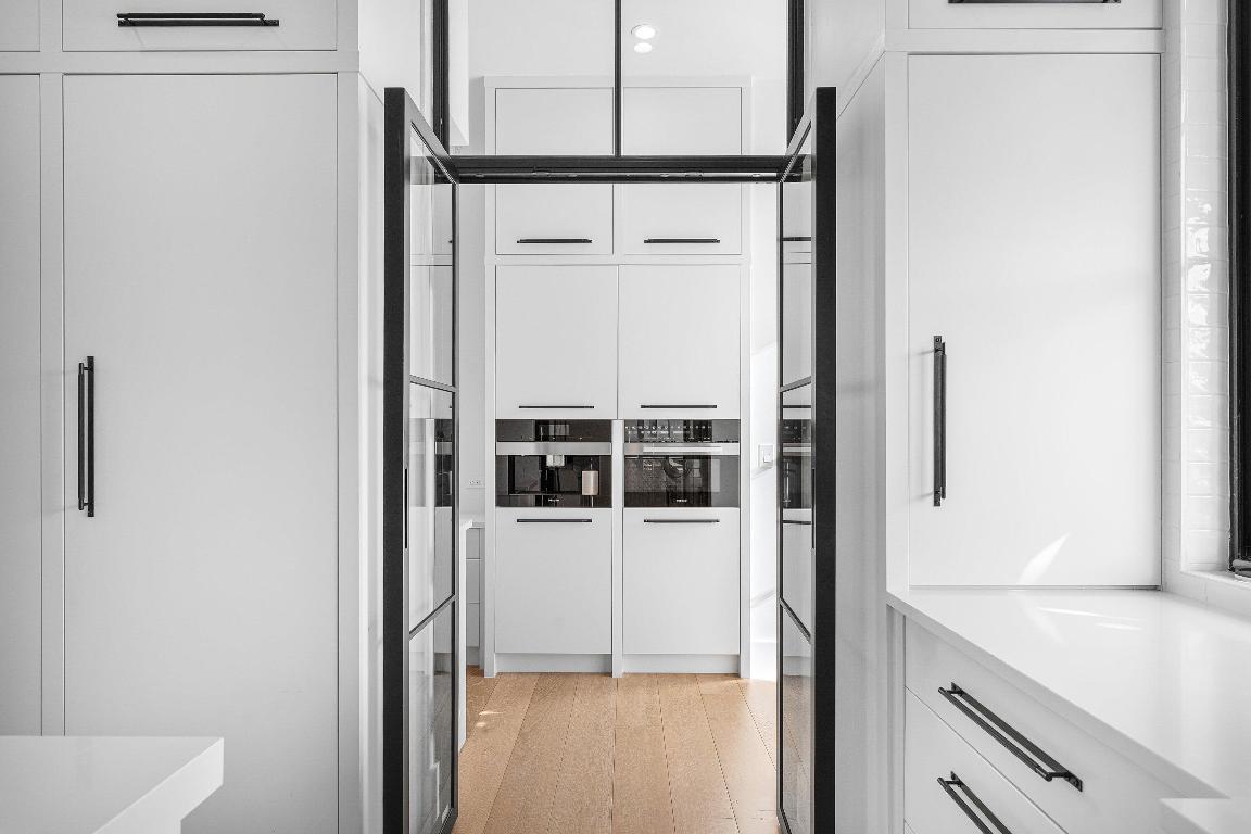 10 S Harbour Drive S