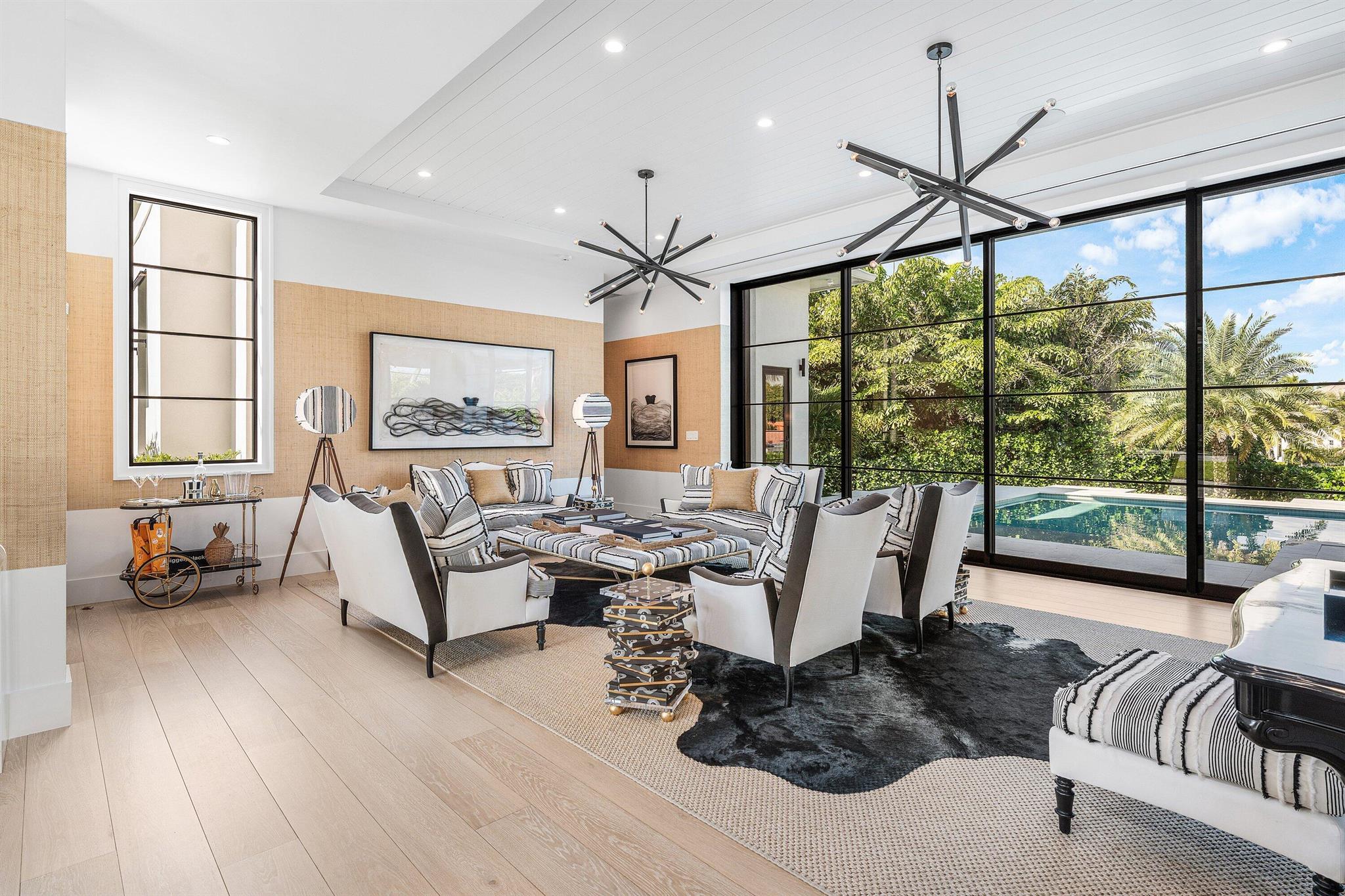 10 S Harbour Drive S