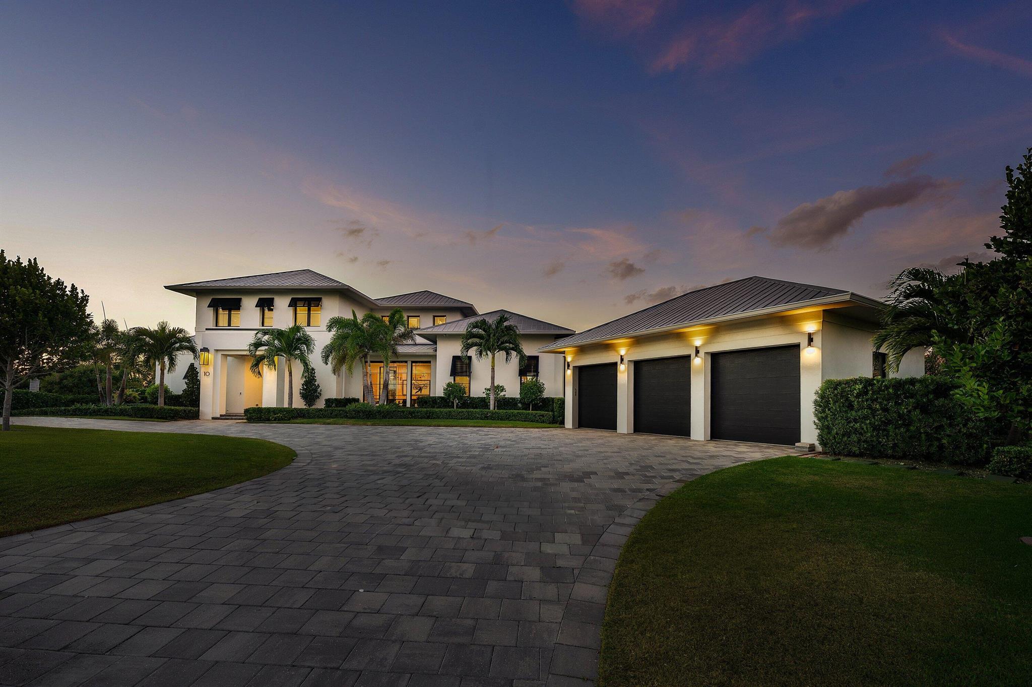 10 S Harbour Drive S