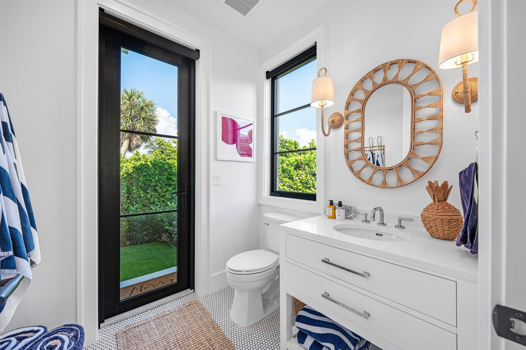 10 S Harbour Drive S