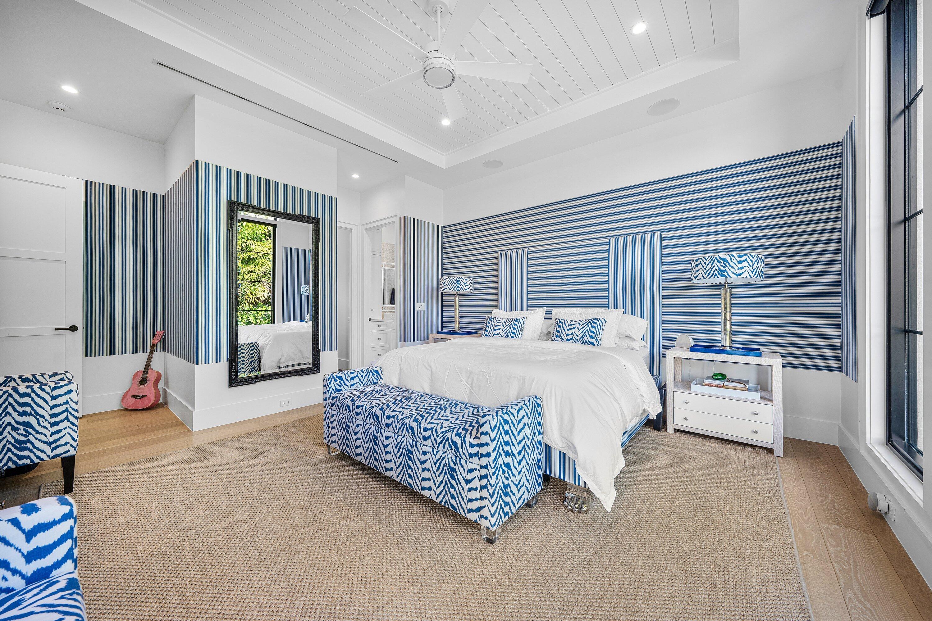 10 S Harbour Drive S