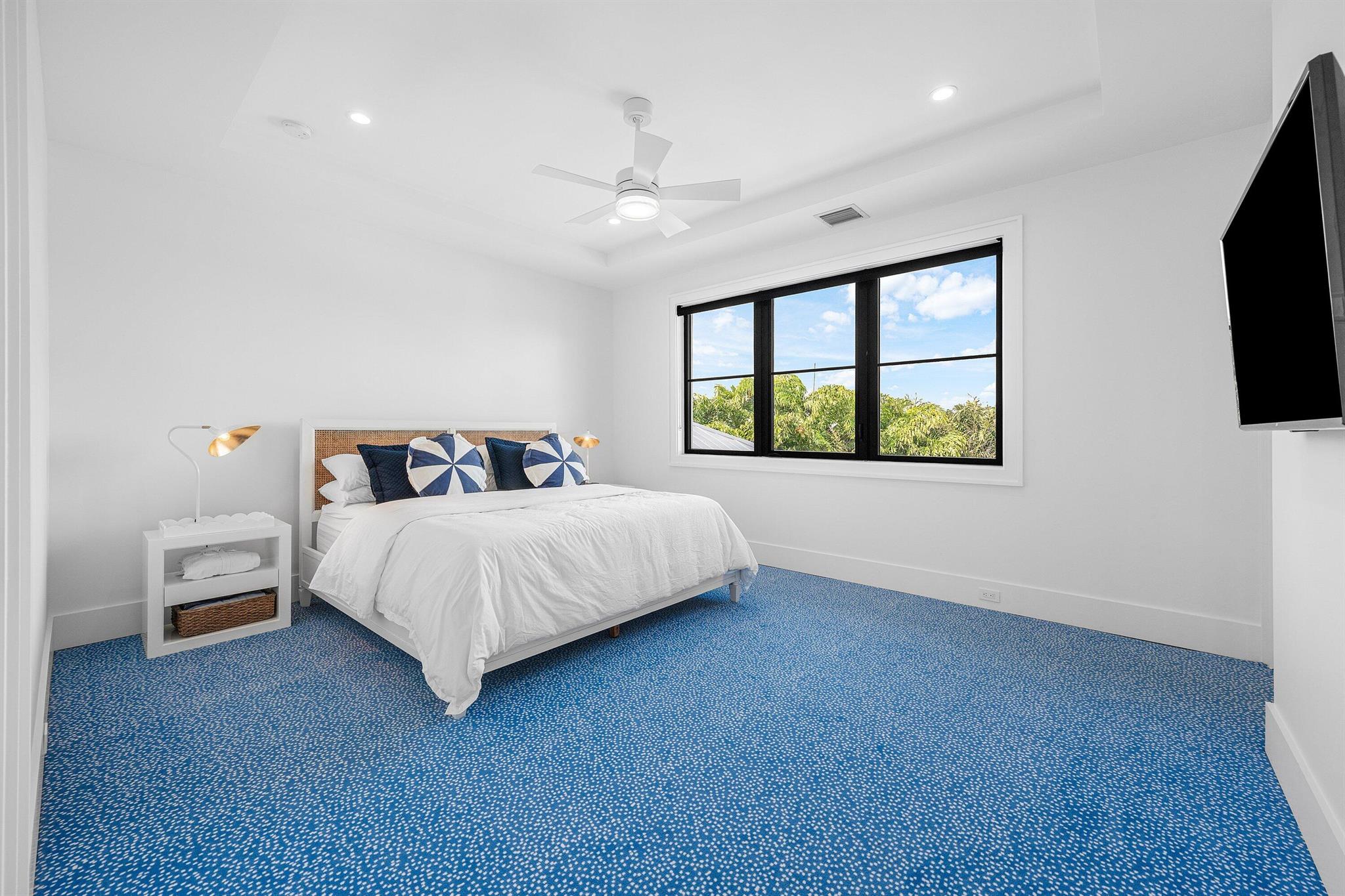 10 S Harbour Drive S