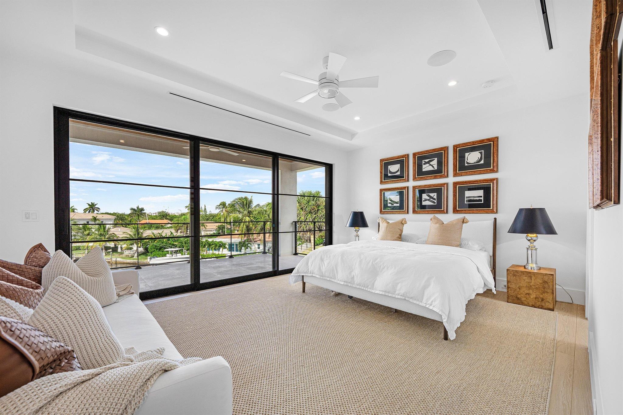 10 S Harbour Drive S