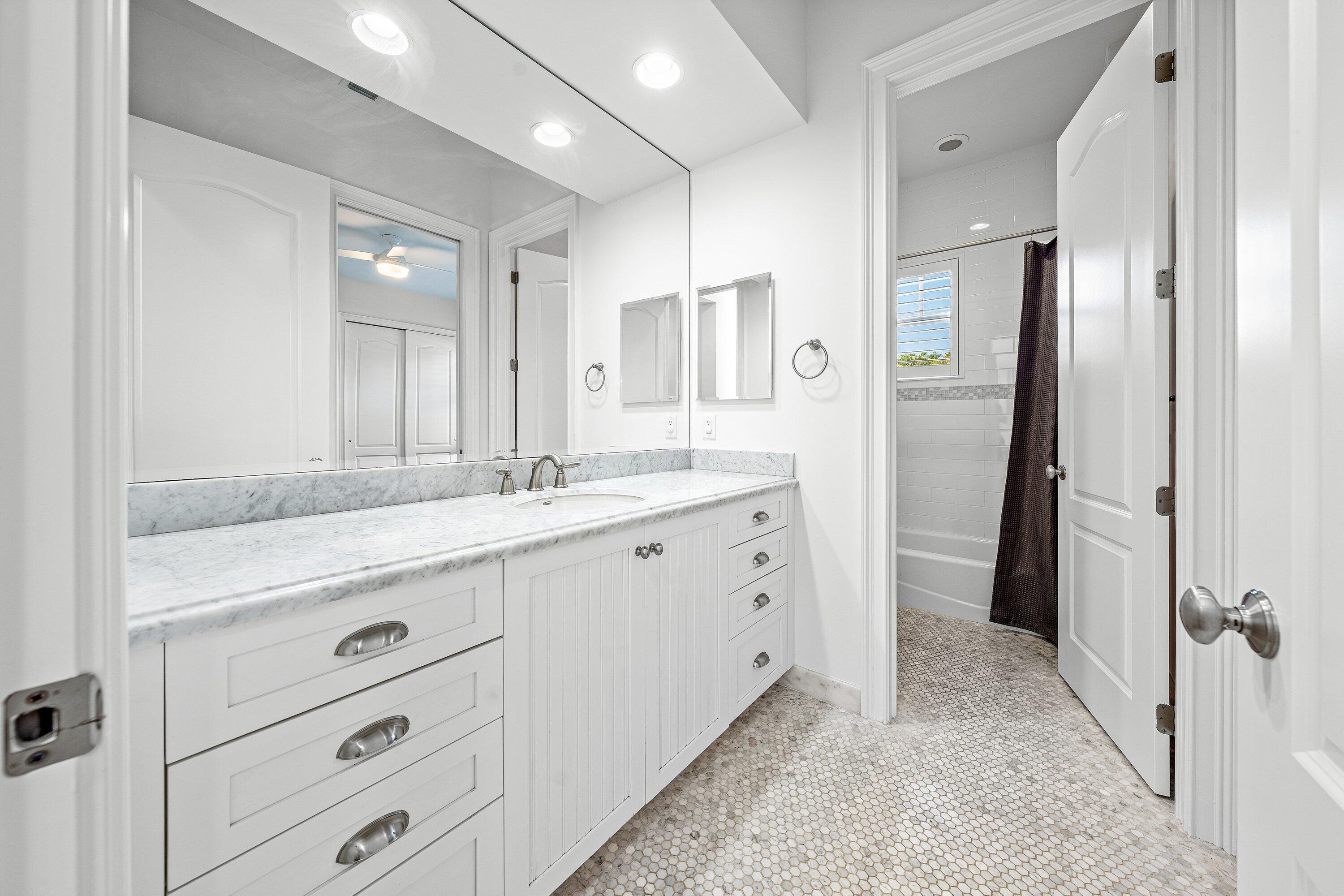 114 NW 16th Street
