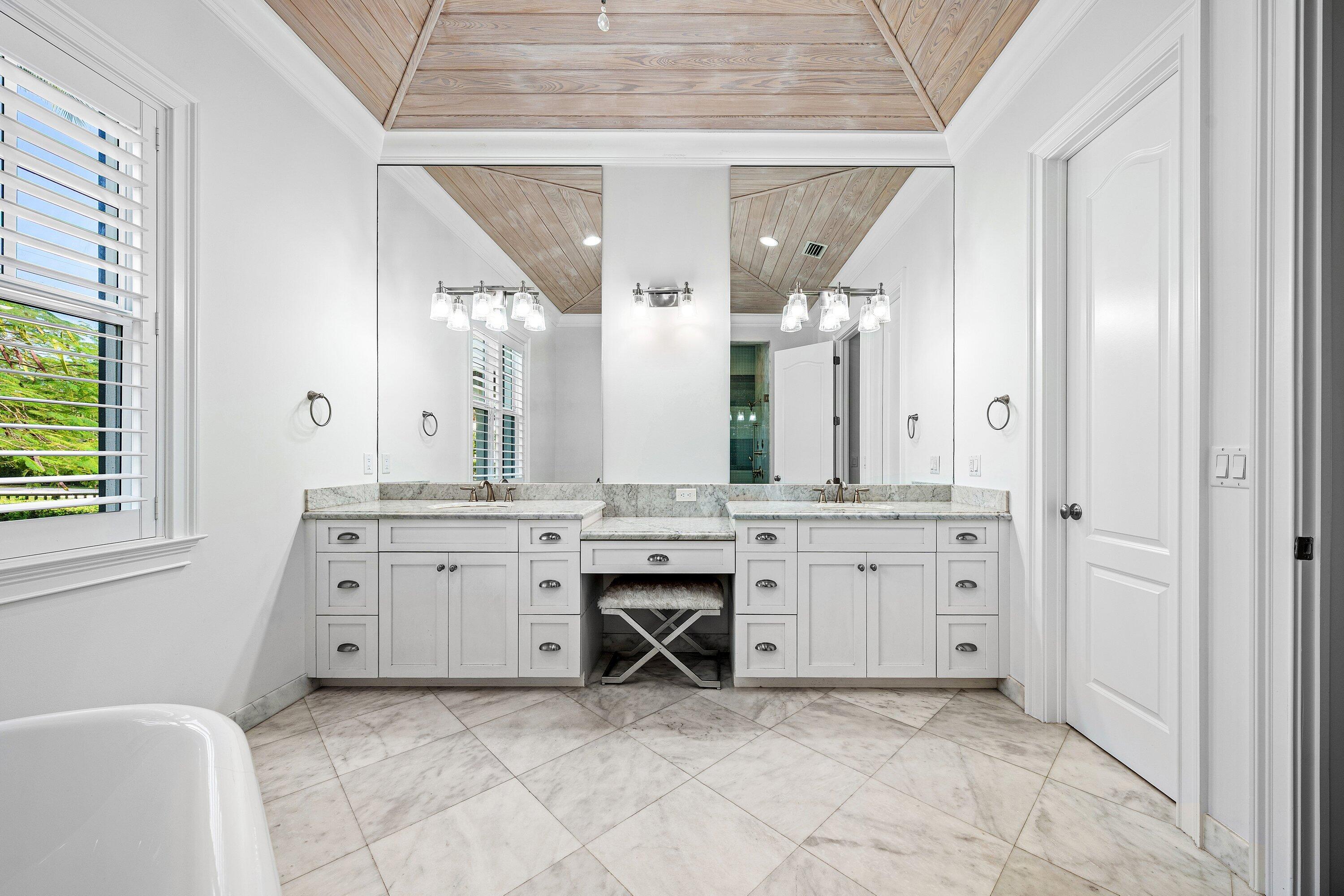 114 NW 16th Street