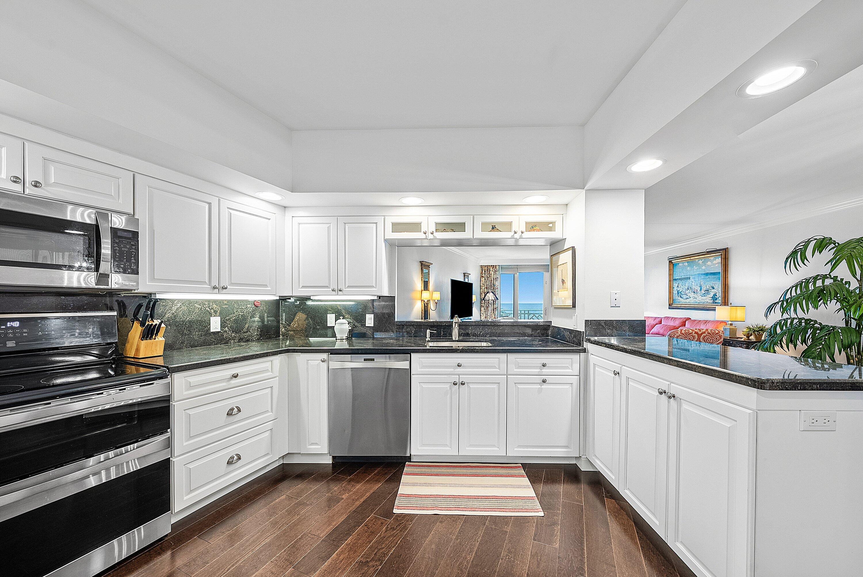 1225 S Ocean Boulevard 401