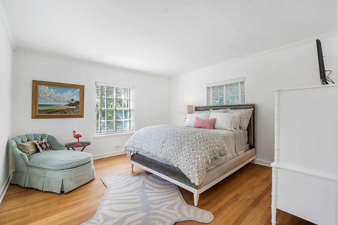 1008 N Ocean Boulevard