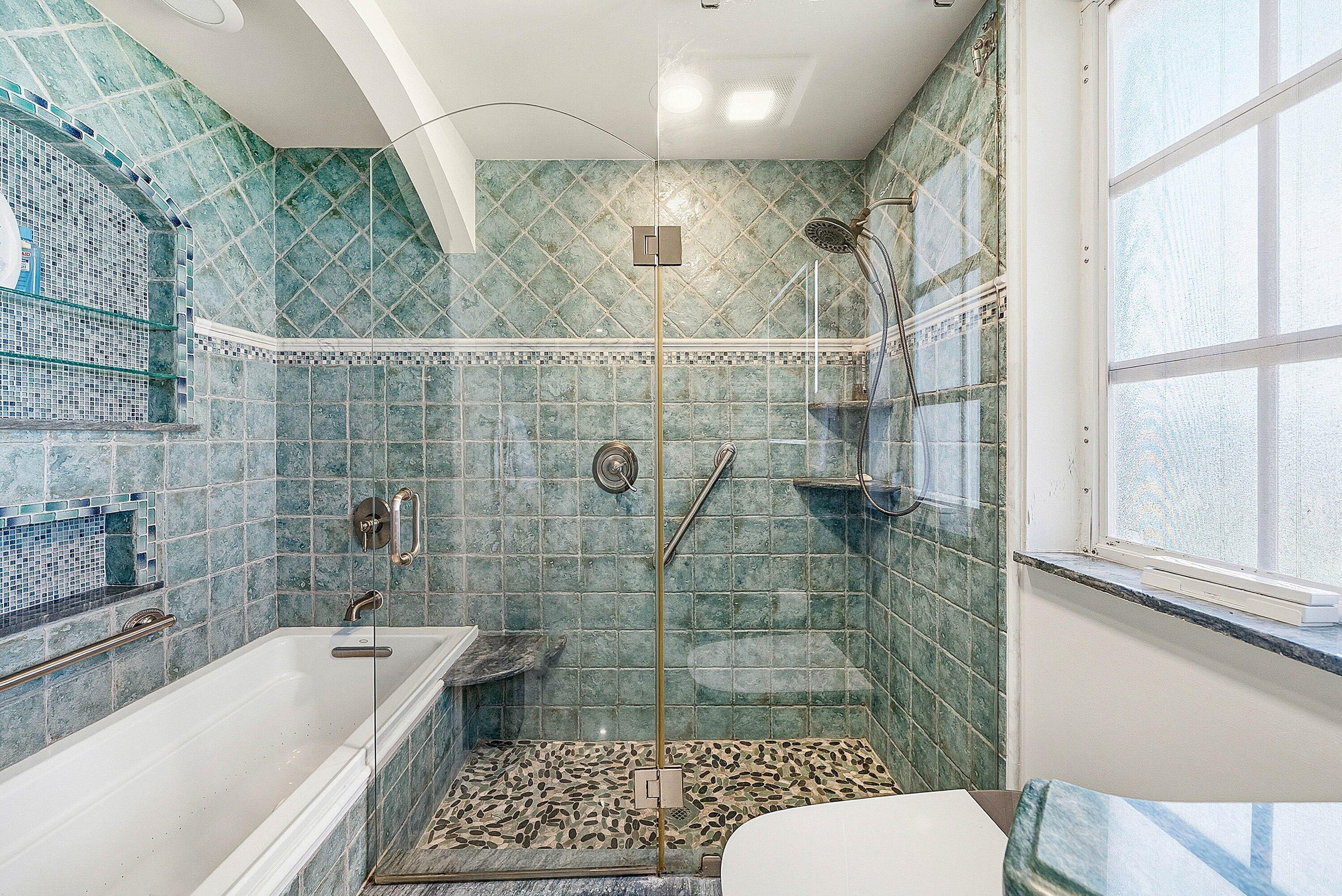 2075 S Ocean Boulevard 4b