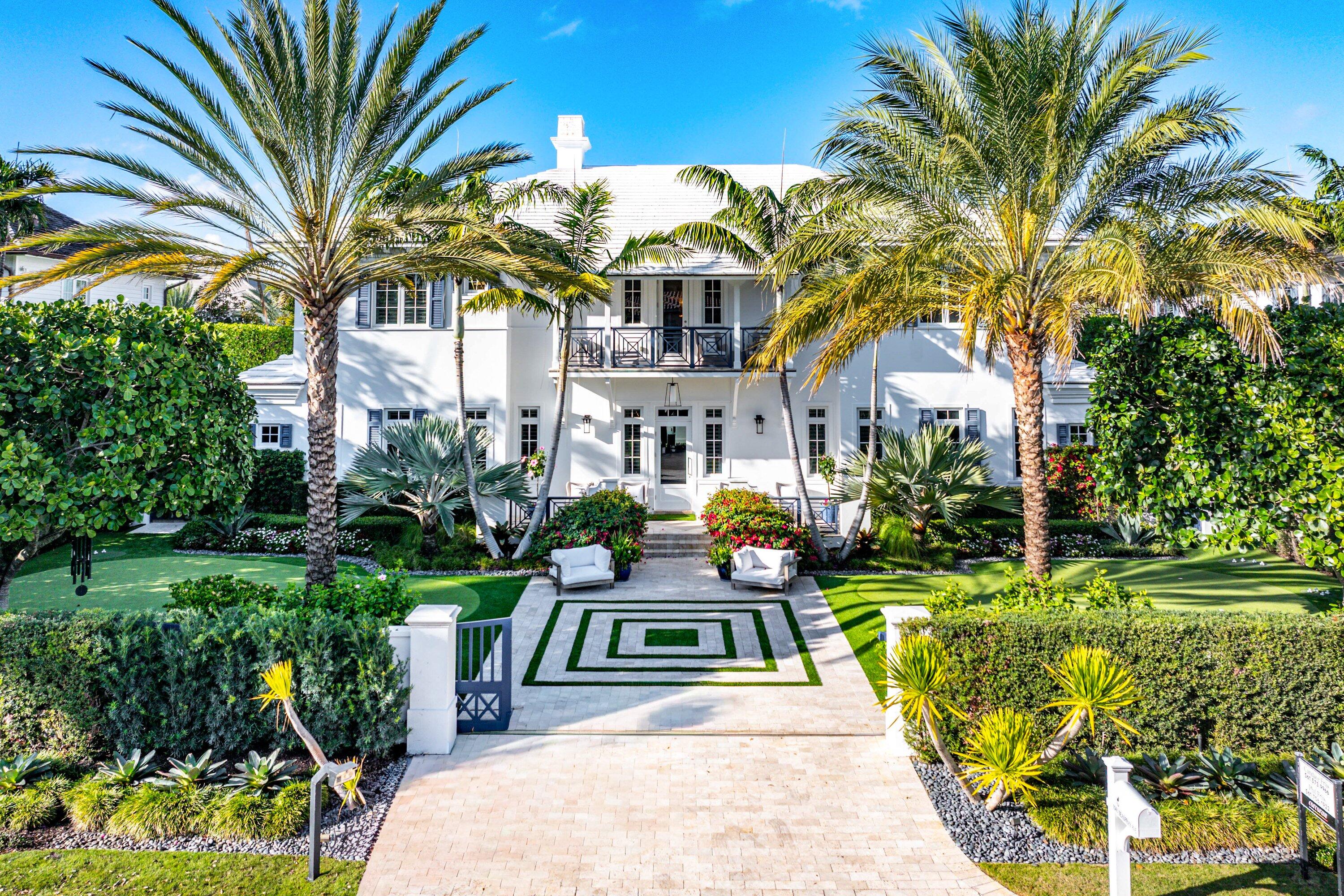 1041 Seaspray Avenue