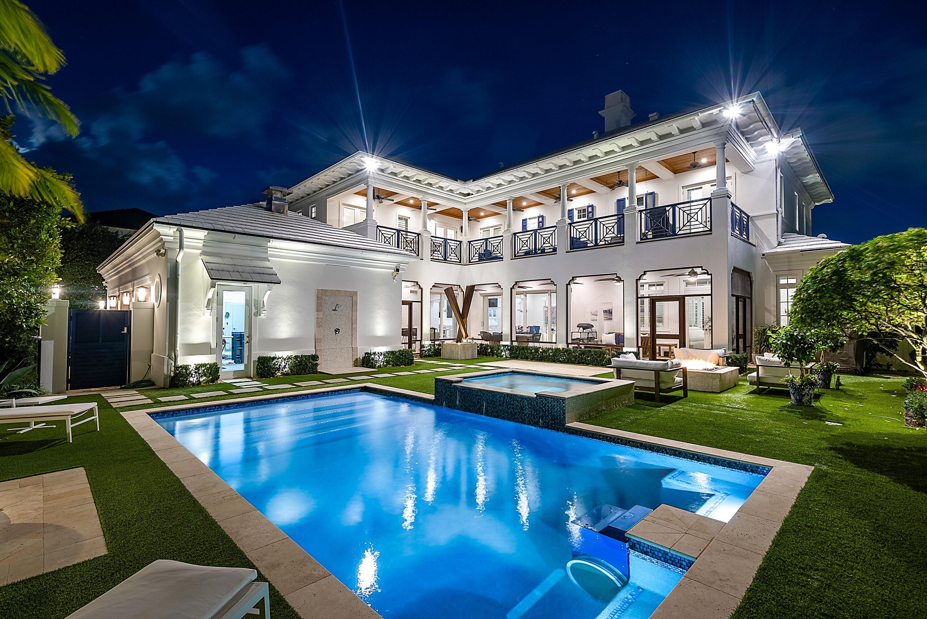 1041 Seaspray Avenue