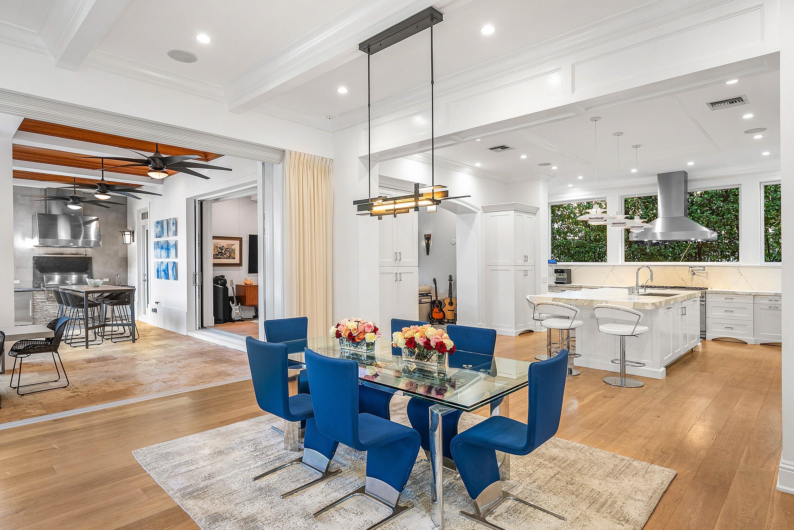 1041 Seaspray Avenue