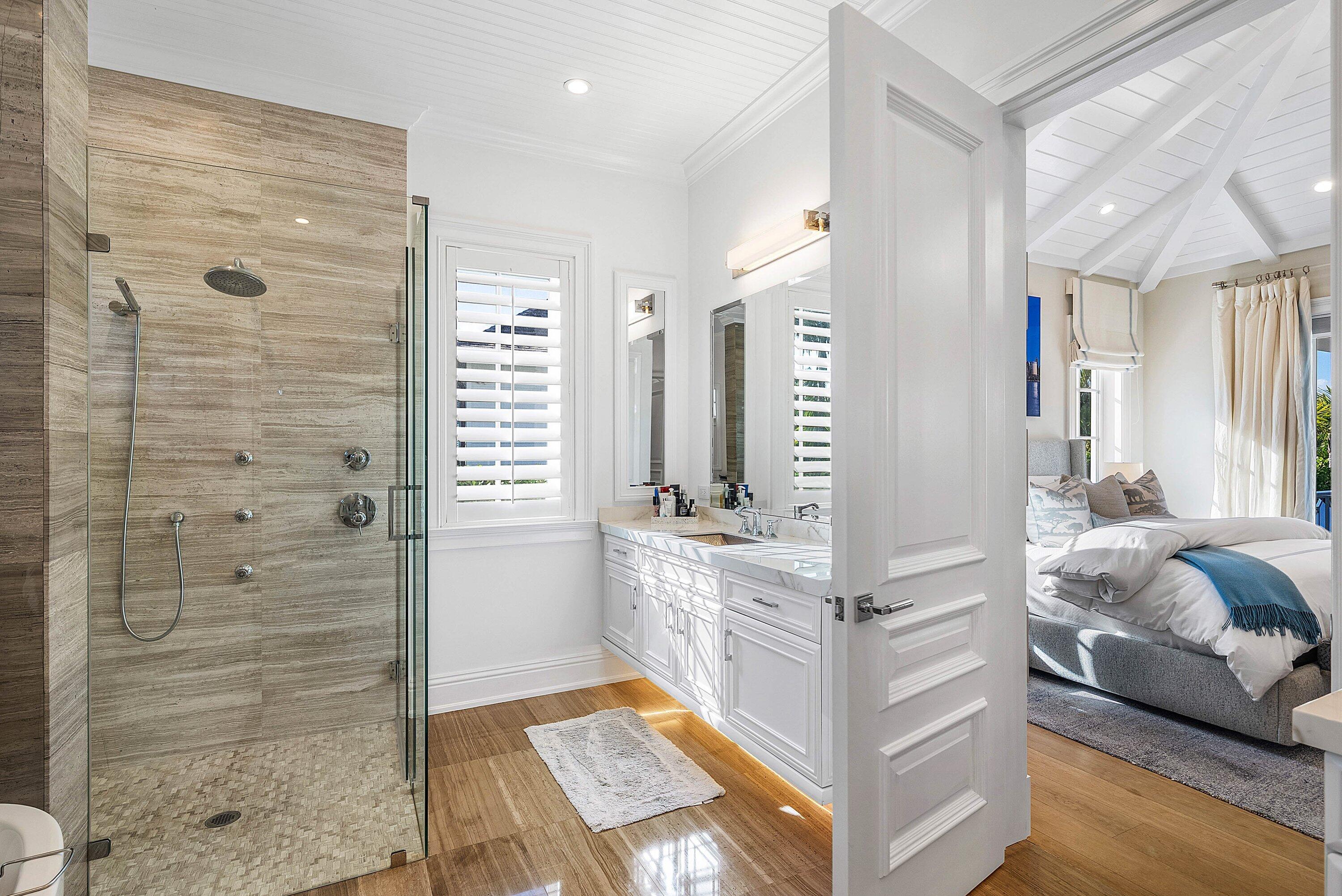 1041 Seaspray Avenue