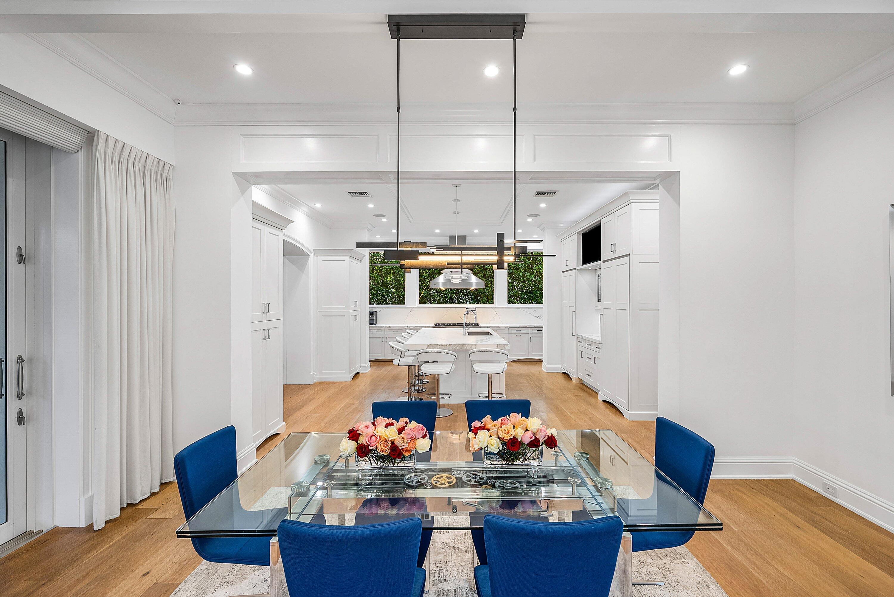 1041 Seaspray Avenue