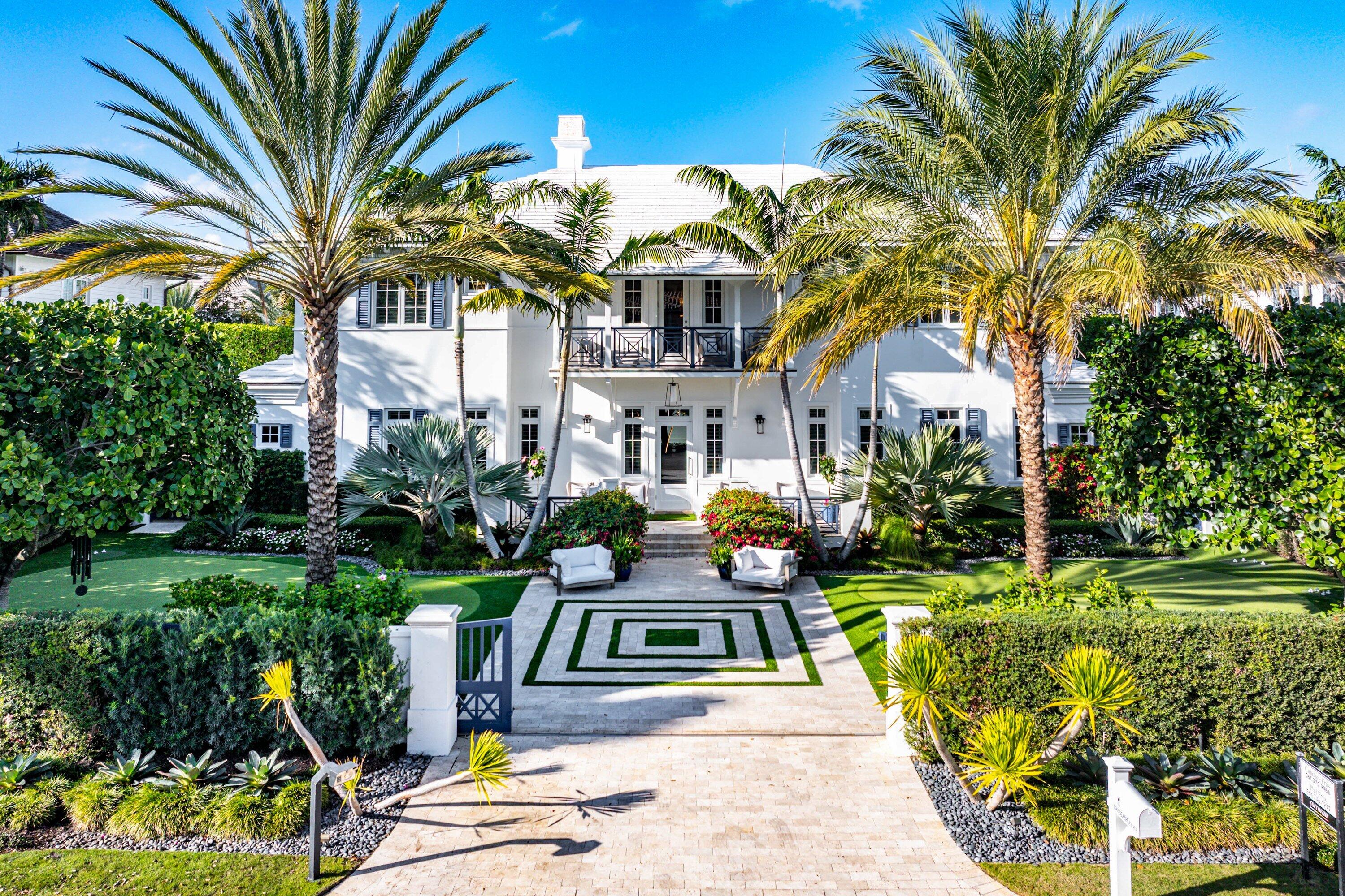 1041 Seaspray Avenue