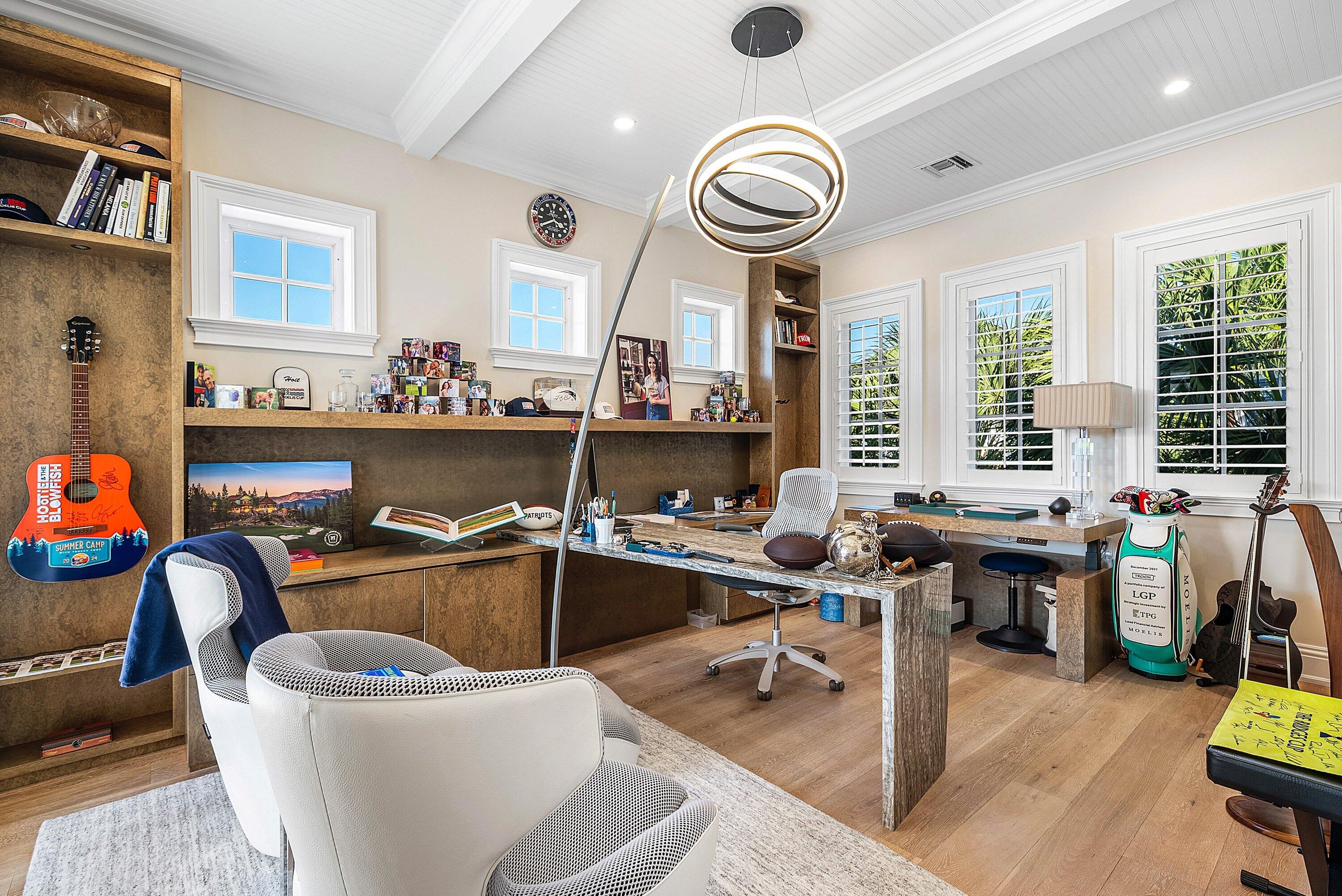 1041 Seaspray Avenue