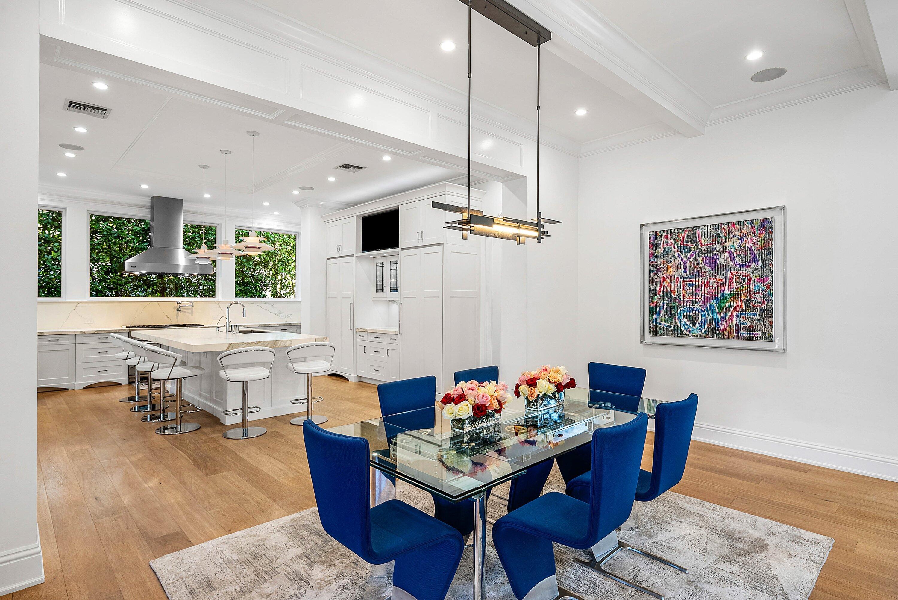 1041 Seaspray Avenue