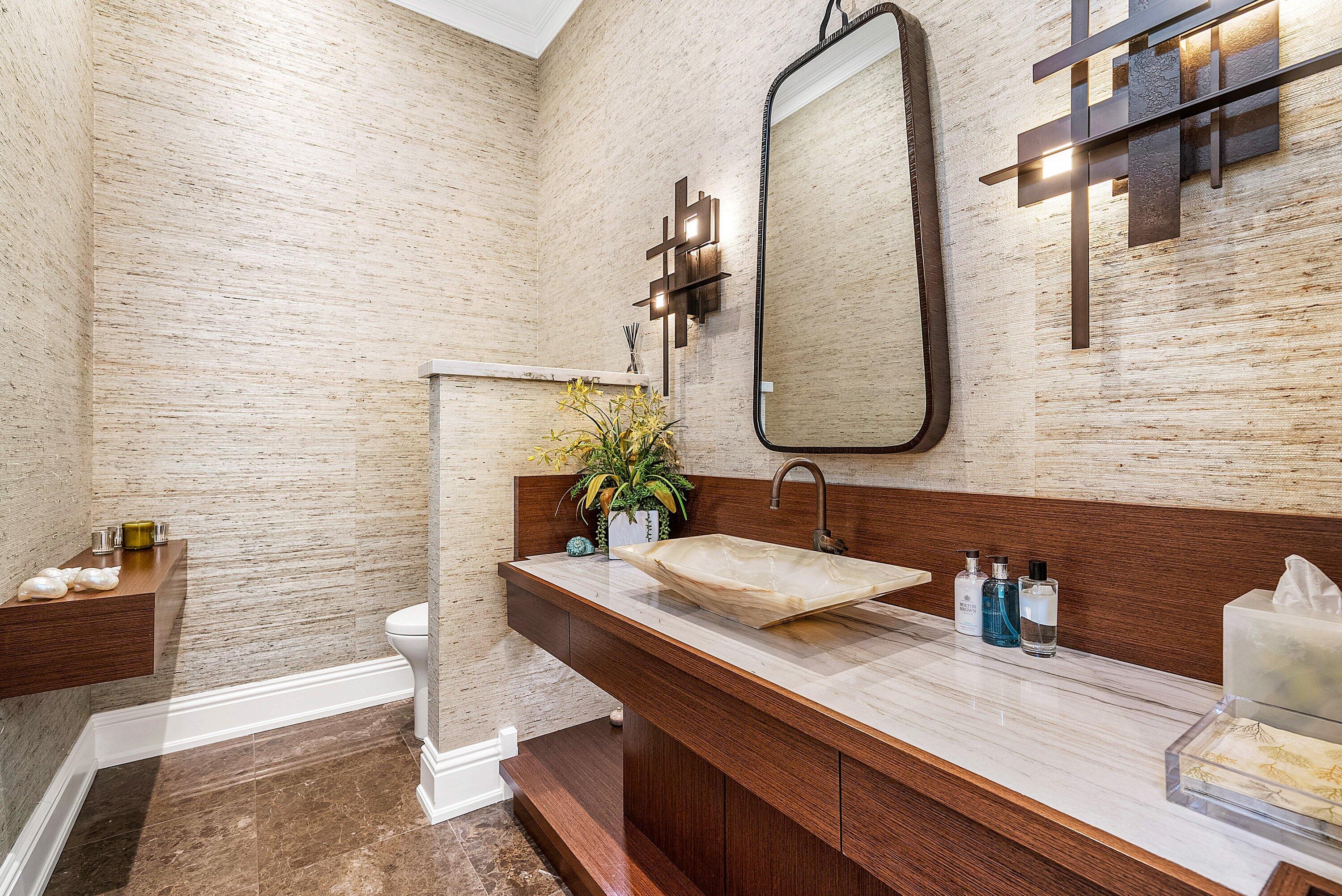 1041 Seaspray Avenue