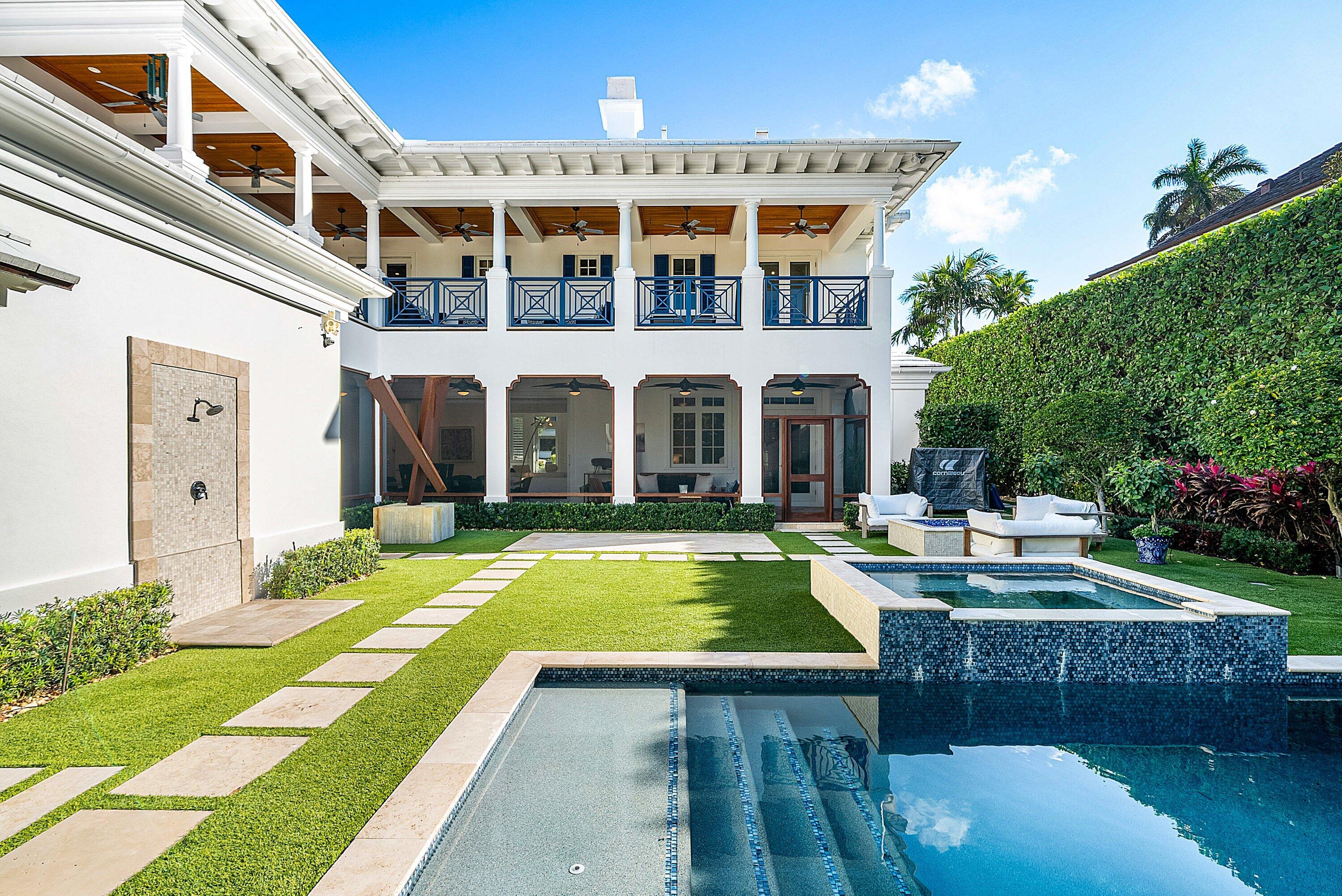 1041 Seaspray Avenue