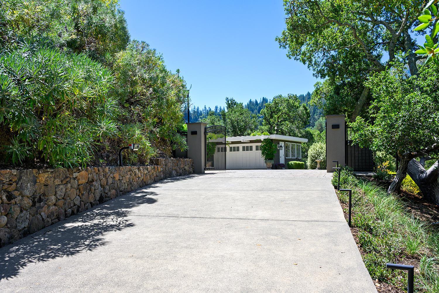 30 N.Ridgewood Road