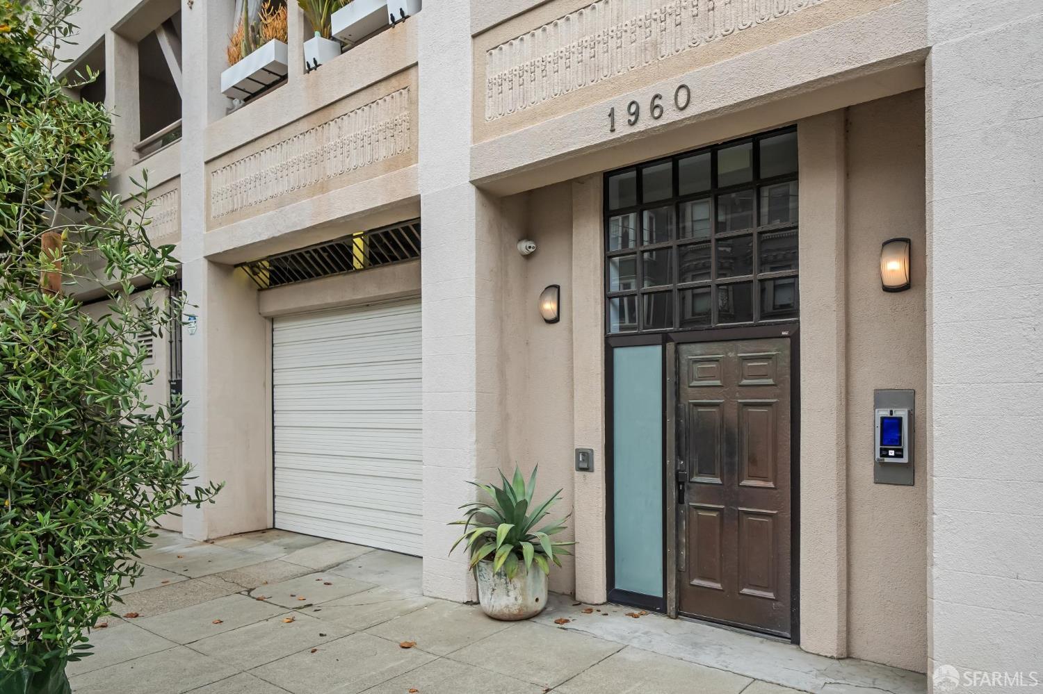 1960 Hayes St #7