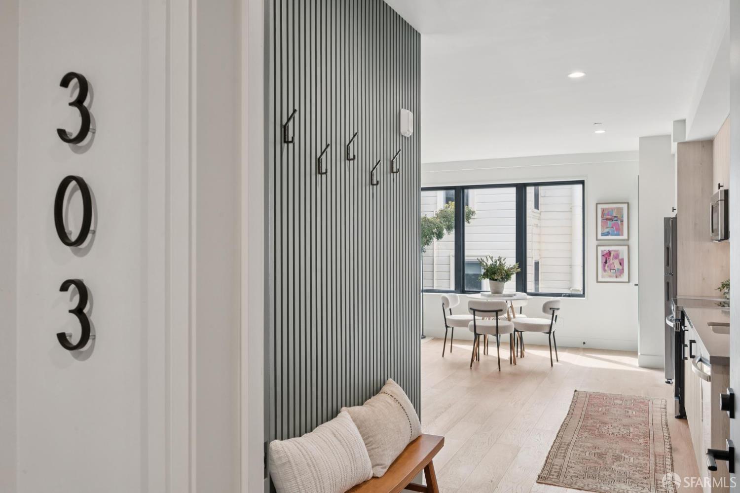 986 S Van Ness Avenue Unit: #303