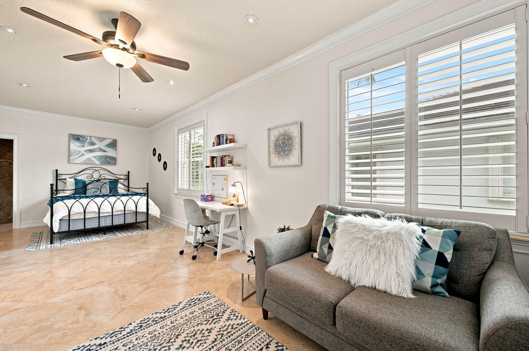 845 Bayside Lane