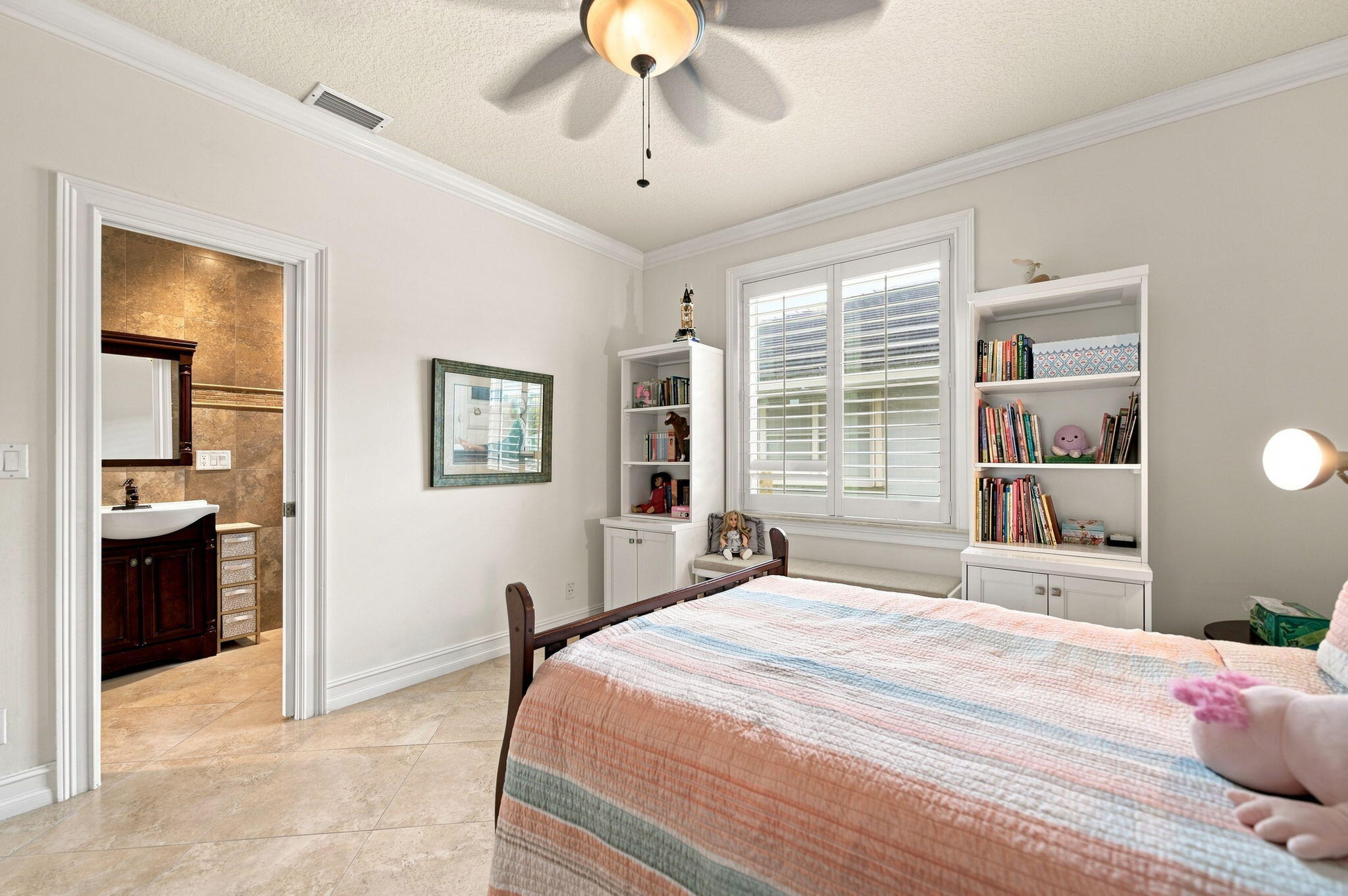 845 Bayside Lane