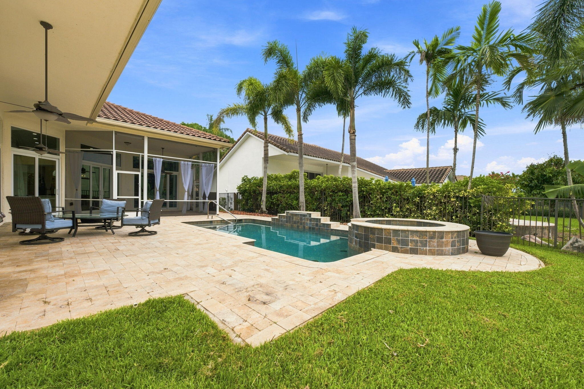 845 Bayside Lane
