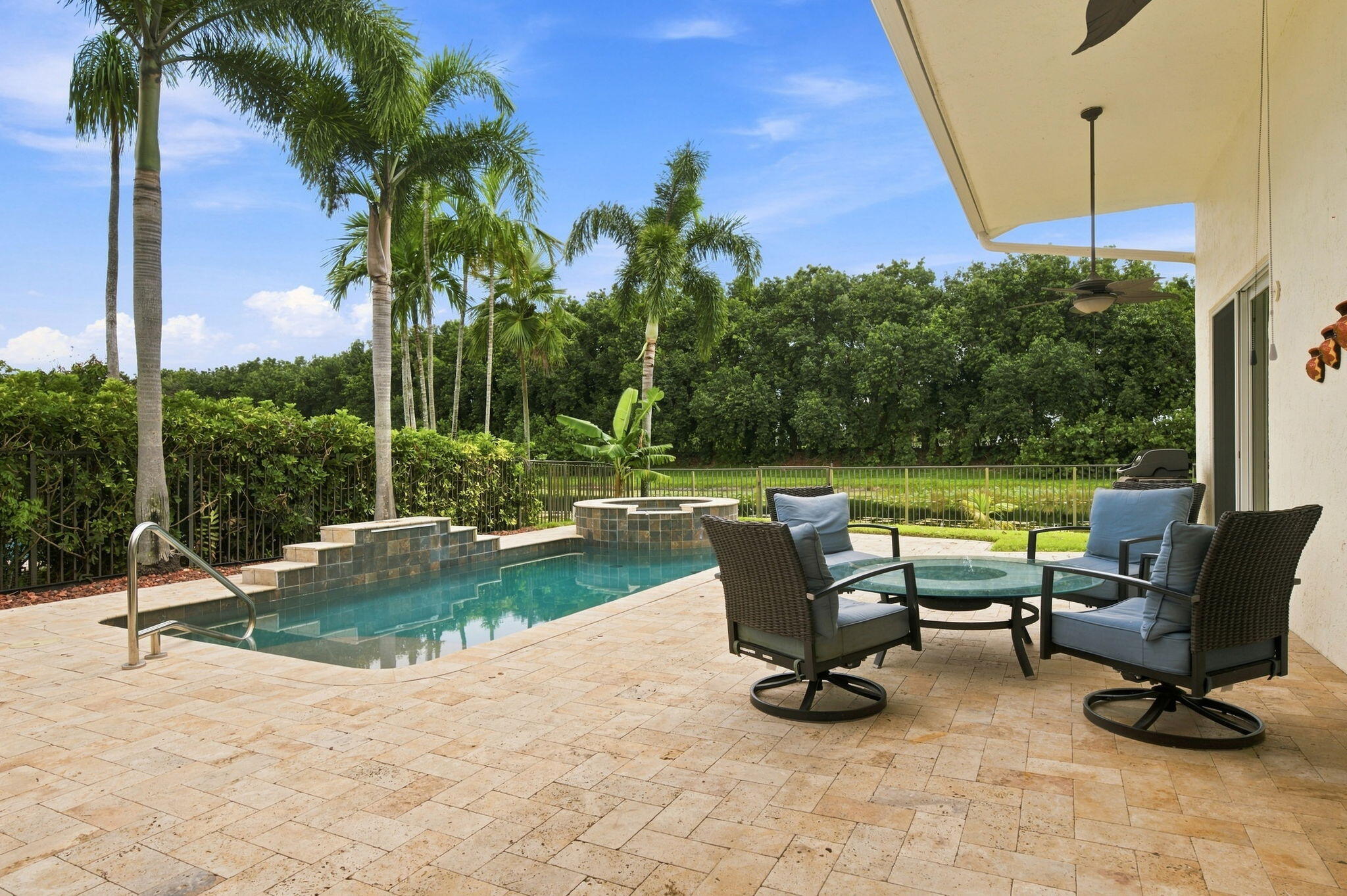 845 Bayside Lane