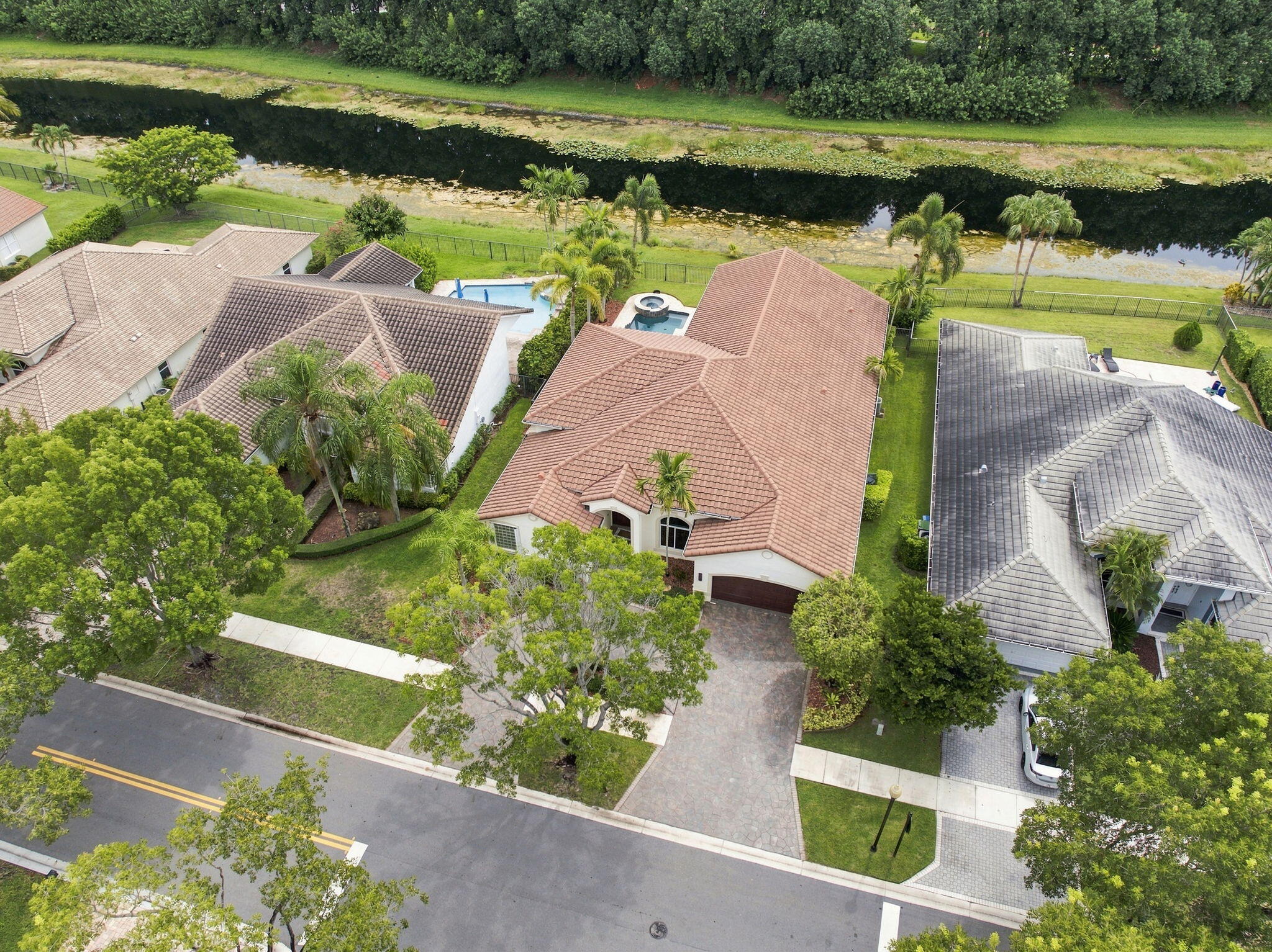 845 Bayside Lane